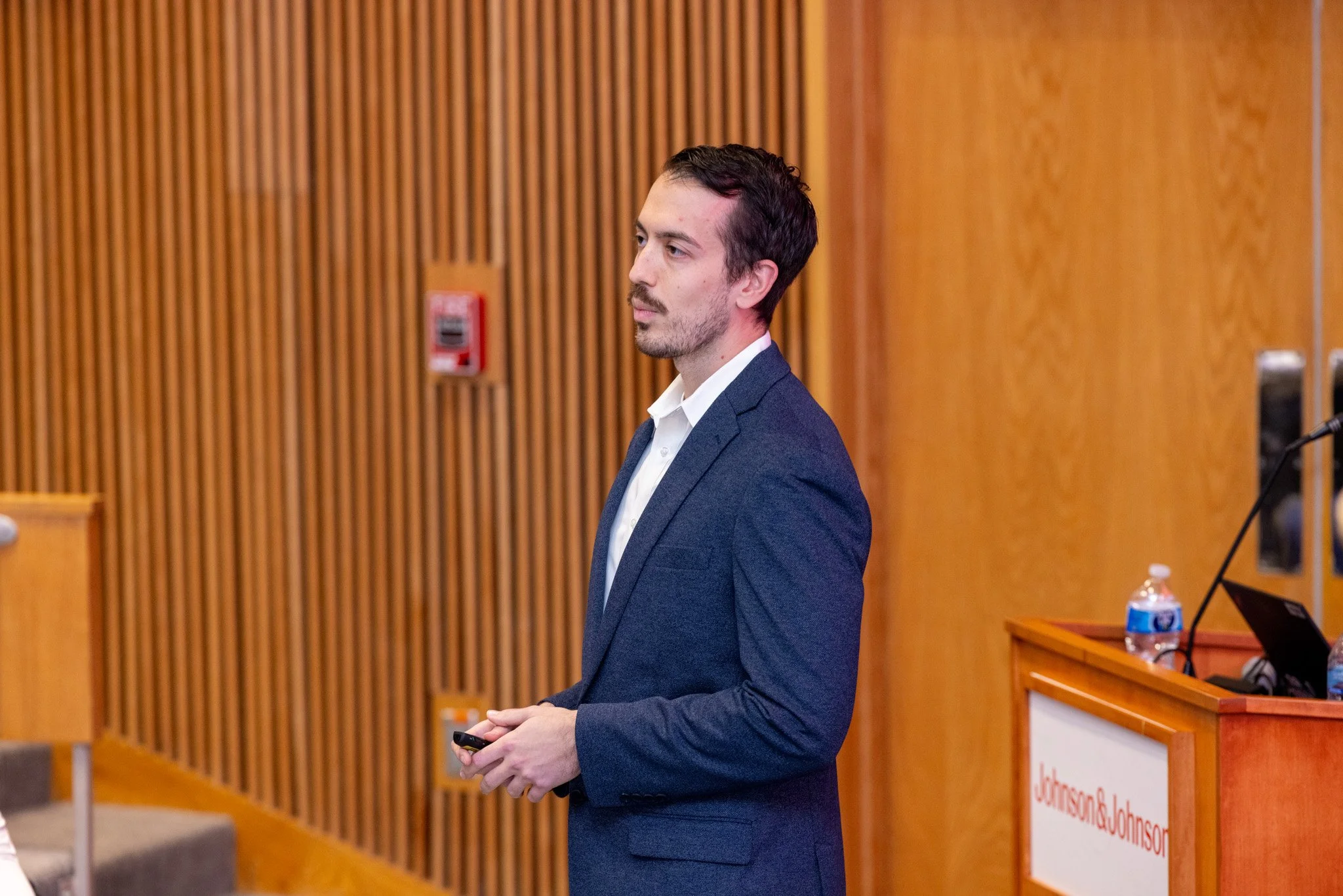 J&J Gold Grad-177.jpg