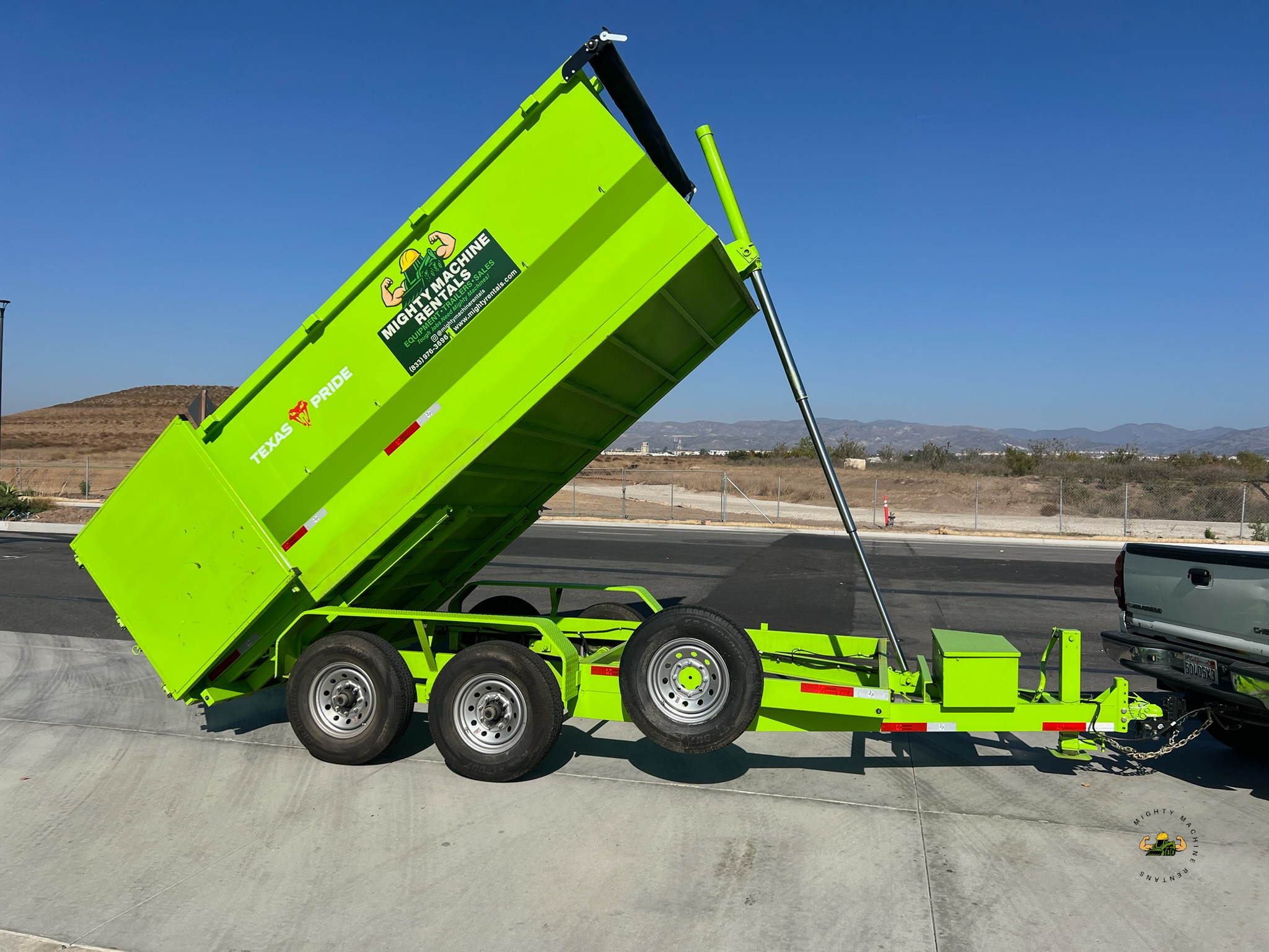 Rent a Dump Trailer: Your Project’s Secret Weapon