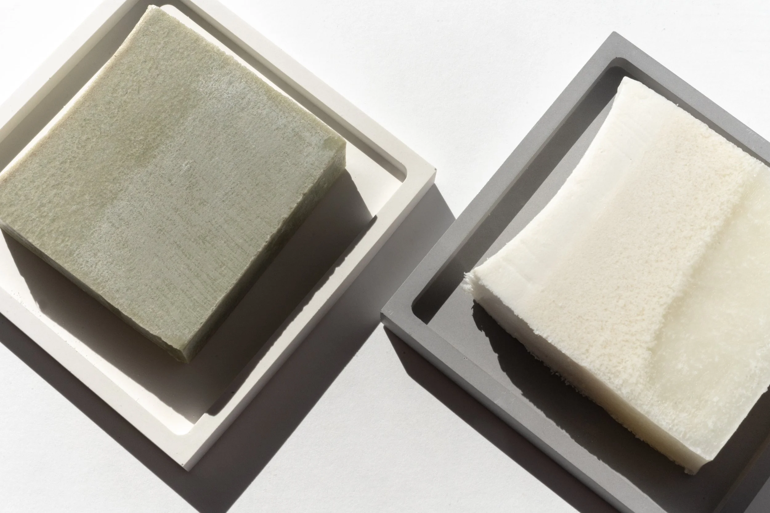 KSCO_WhiteAndGreyConcreteSoapDish-03.jpg