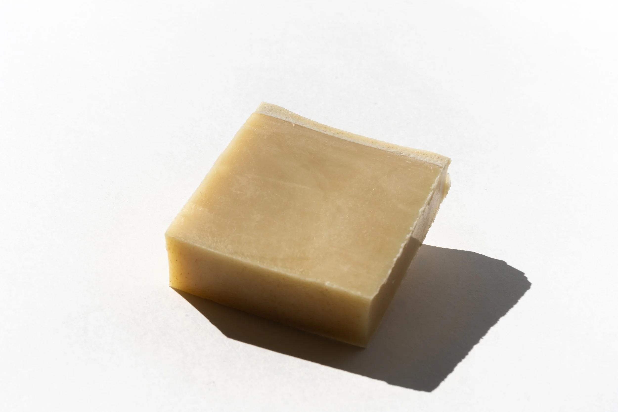 KSCO_HoneyAlmondSoapBar.jpg