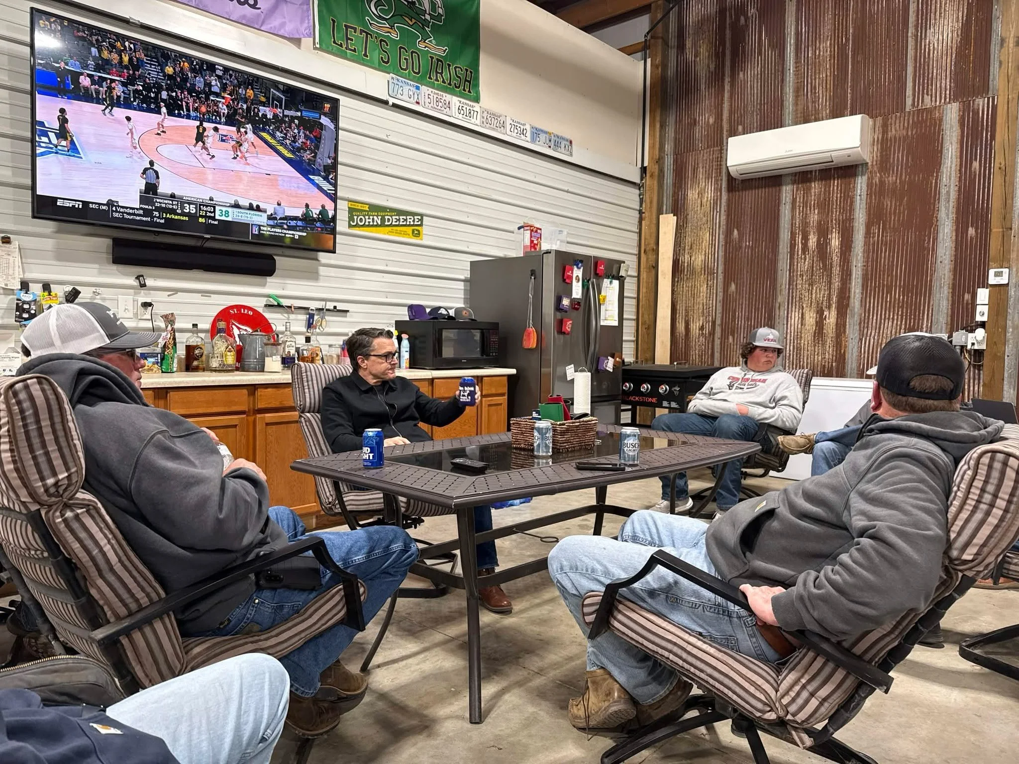 Thank you to the Albers family for welcoming me to their farm and talking about the challenges farmers are facing. We discussed outside investors buying Kansas land for hunting, rising fertilizer costs tied to tariffs and global conflicts affecting s