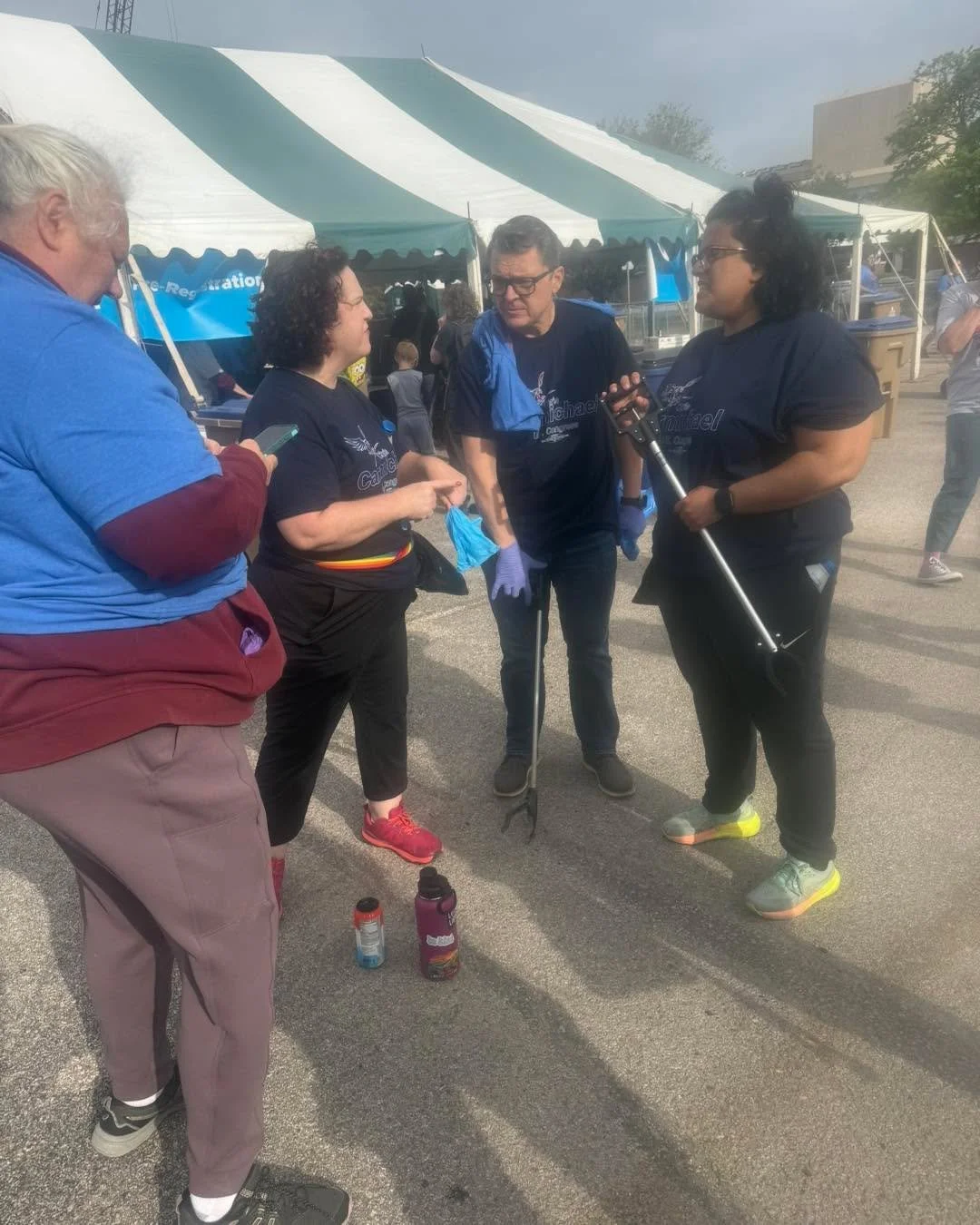 Proud of everyone who came out to clean up the Arkansas River&hellip;especially the kids who jumped right in.
This campaign is about service. If you&rsquo;re ready to help build something good for Kansas, we&rsquo;d love to have you. #arkrivercleanup