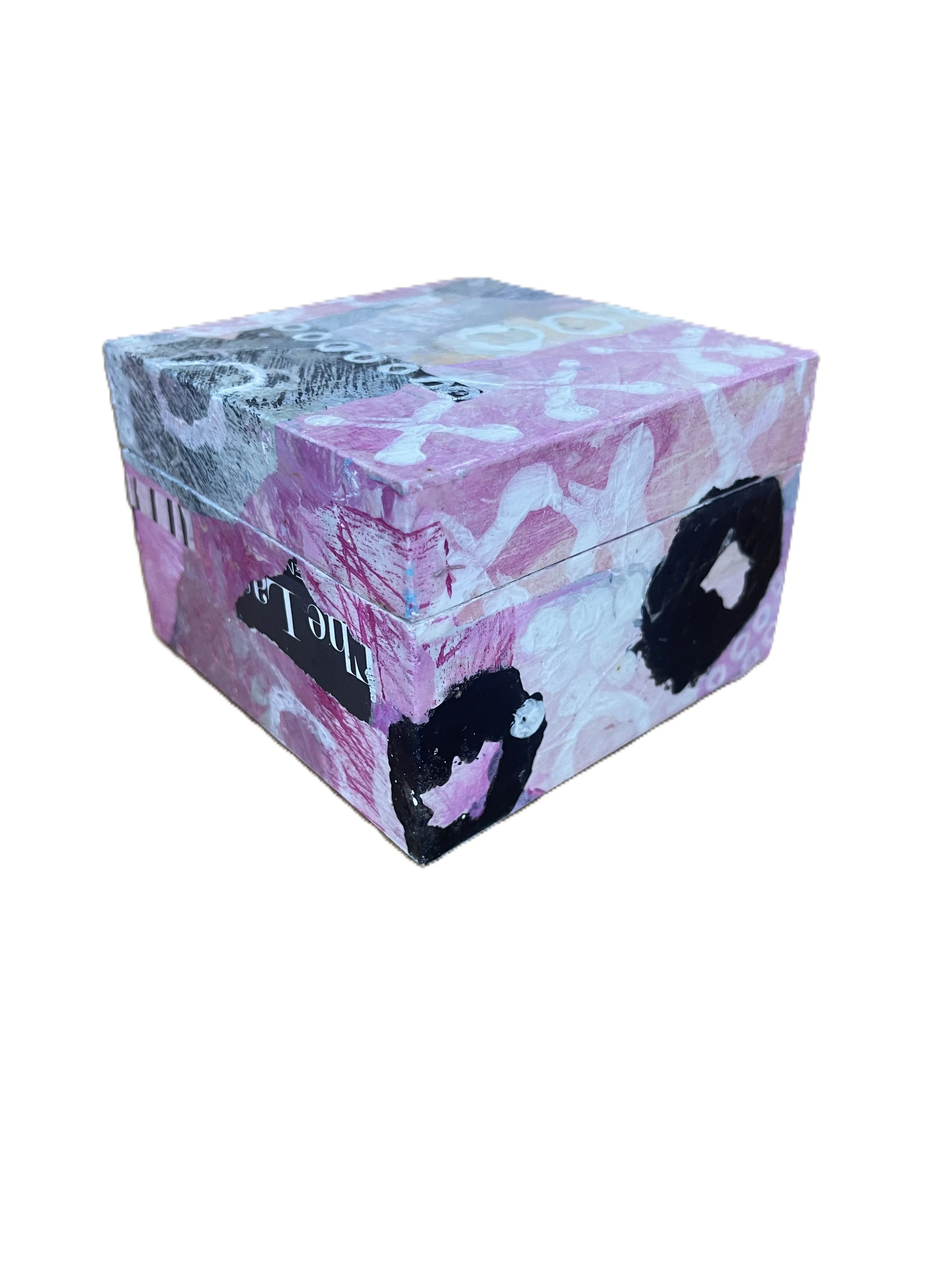 Musk Sticks, Caramel and Licorice Allsorts (4).JPG