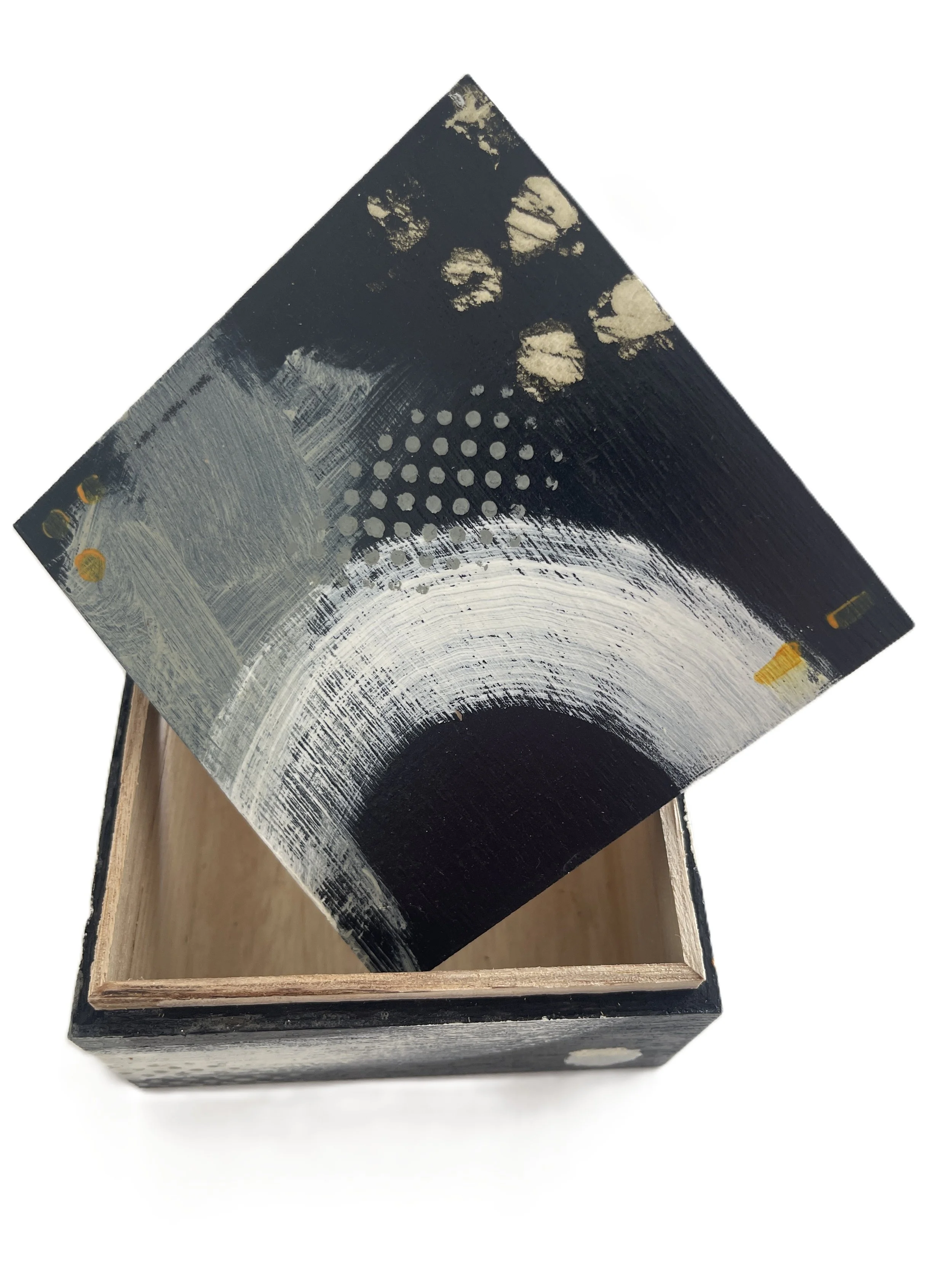 Circles on Squares - Cube (5).JPG