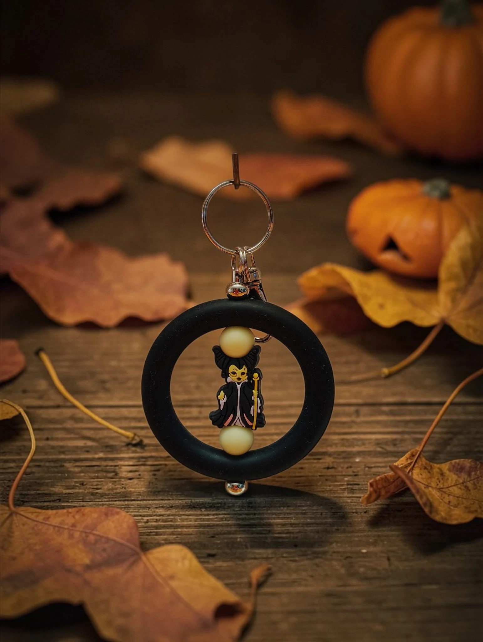 EVIL QUEEN FROM SNOW WHITE.jpg