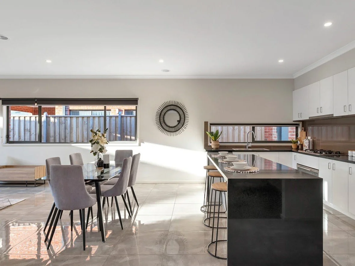 32 Spartan Avenue, Clyde North - 7.jpg