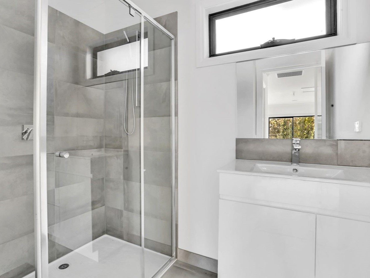 10 Noble Street, Noble Park - 4.jpg