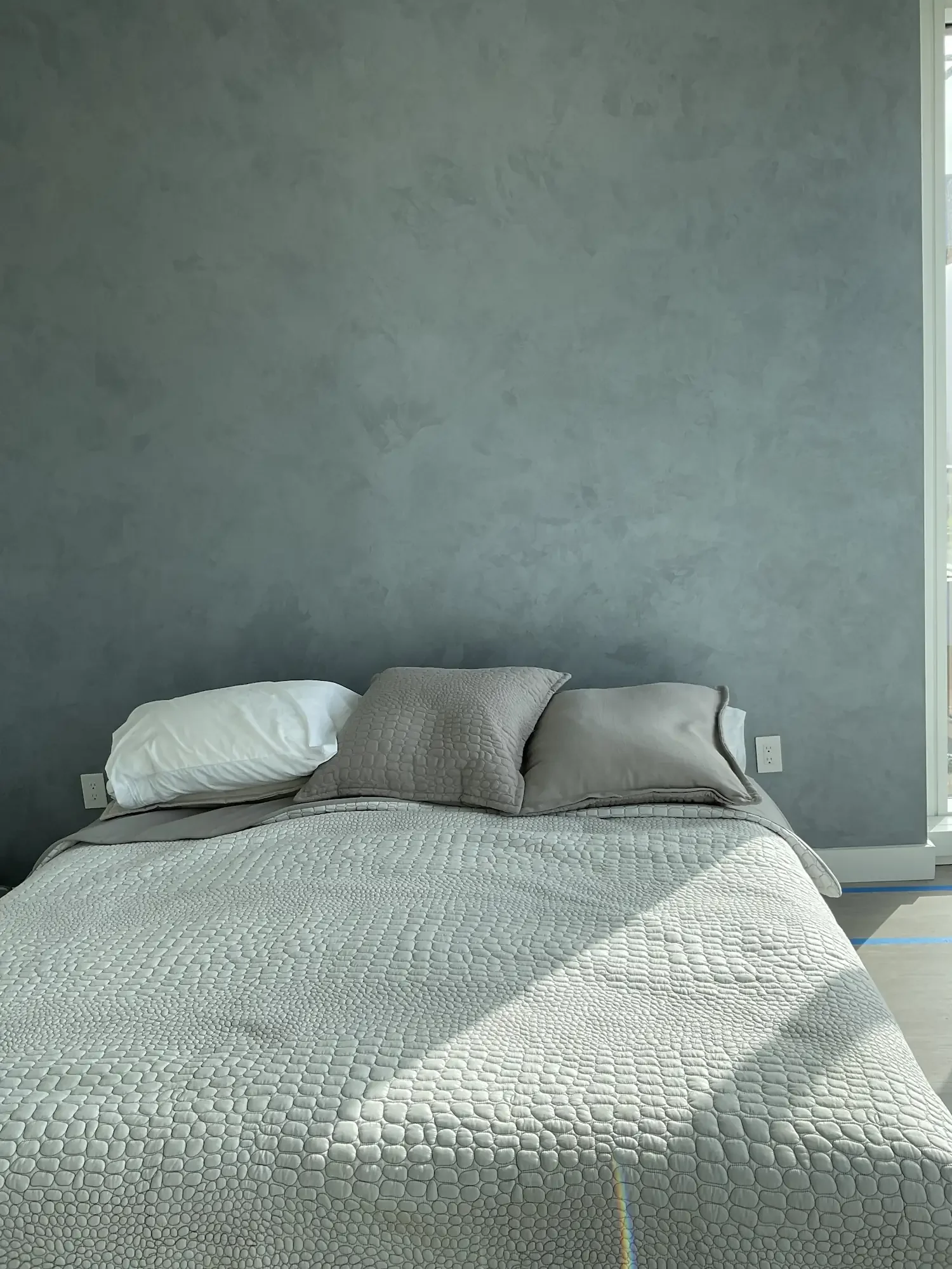 luxury-bedroom-suede-texture-wall-application.webp