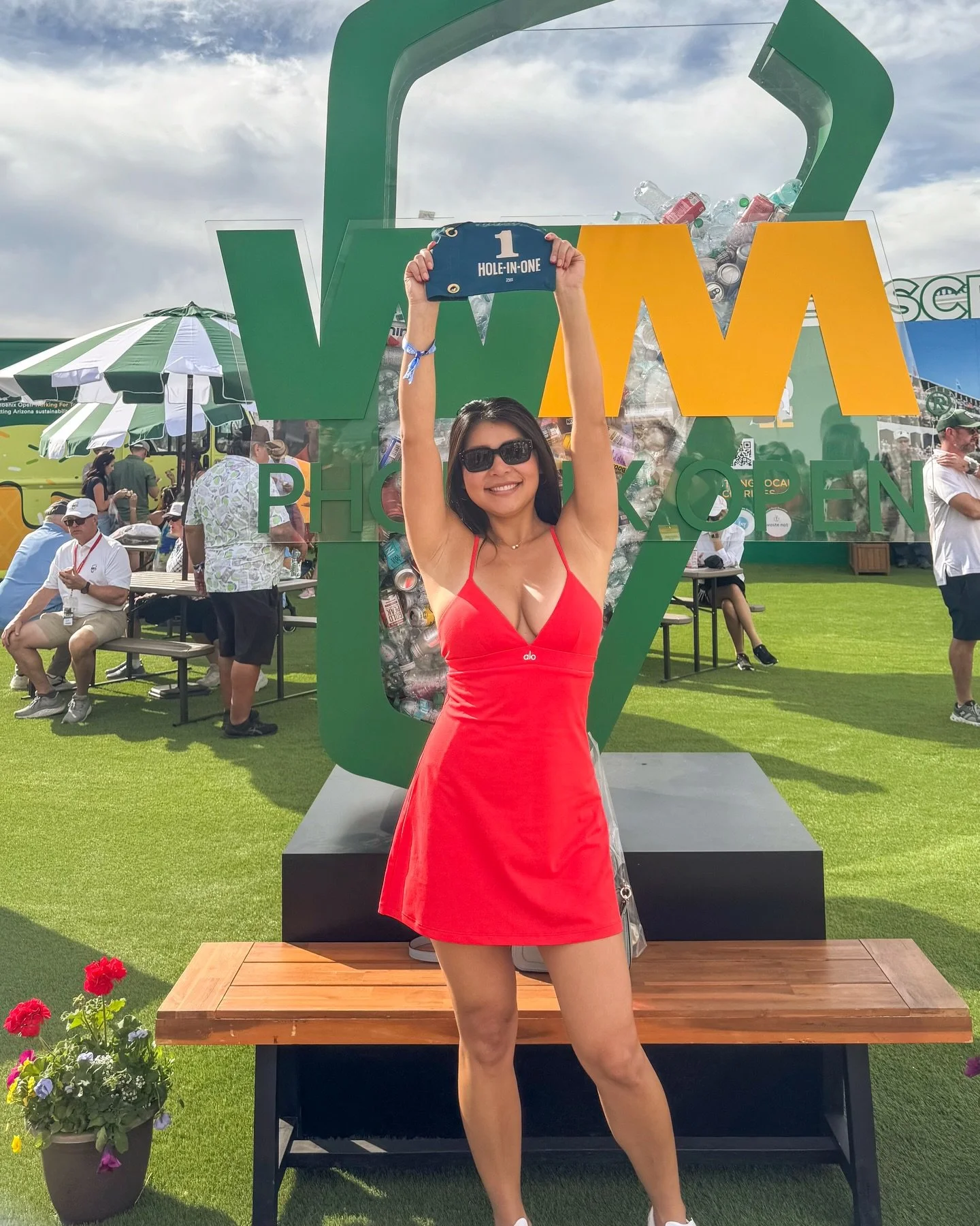 Manifest it or call your shot? ⛳️✨
Hole-In-One energy at the WM.

#wmpo #greenestshow #thepeoplesopen #wastemanagement #HoleInOne