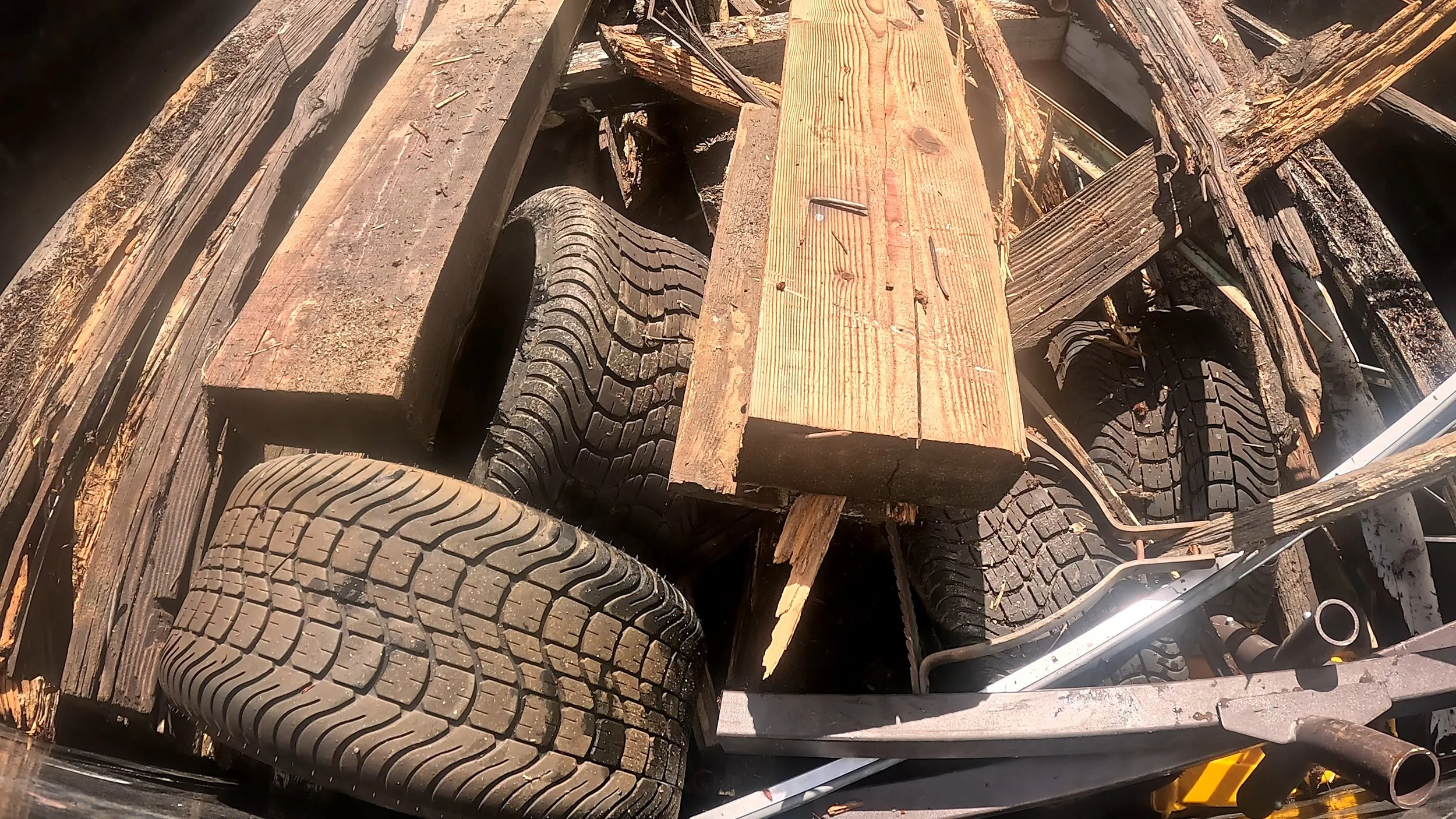 Furniture and appliance haul-away in Murrieta, Temecula, Wildomar, Lake Elsinore, Menifee, CA