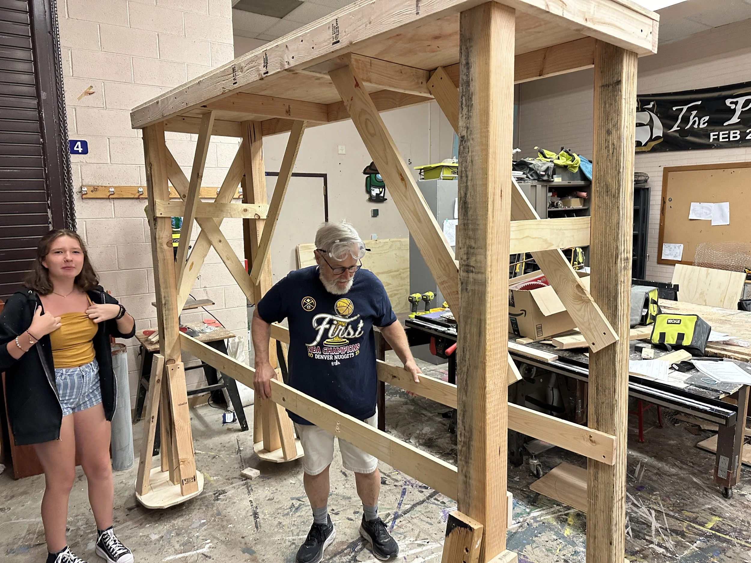 Base of the elephant, Kiouni