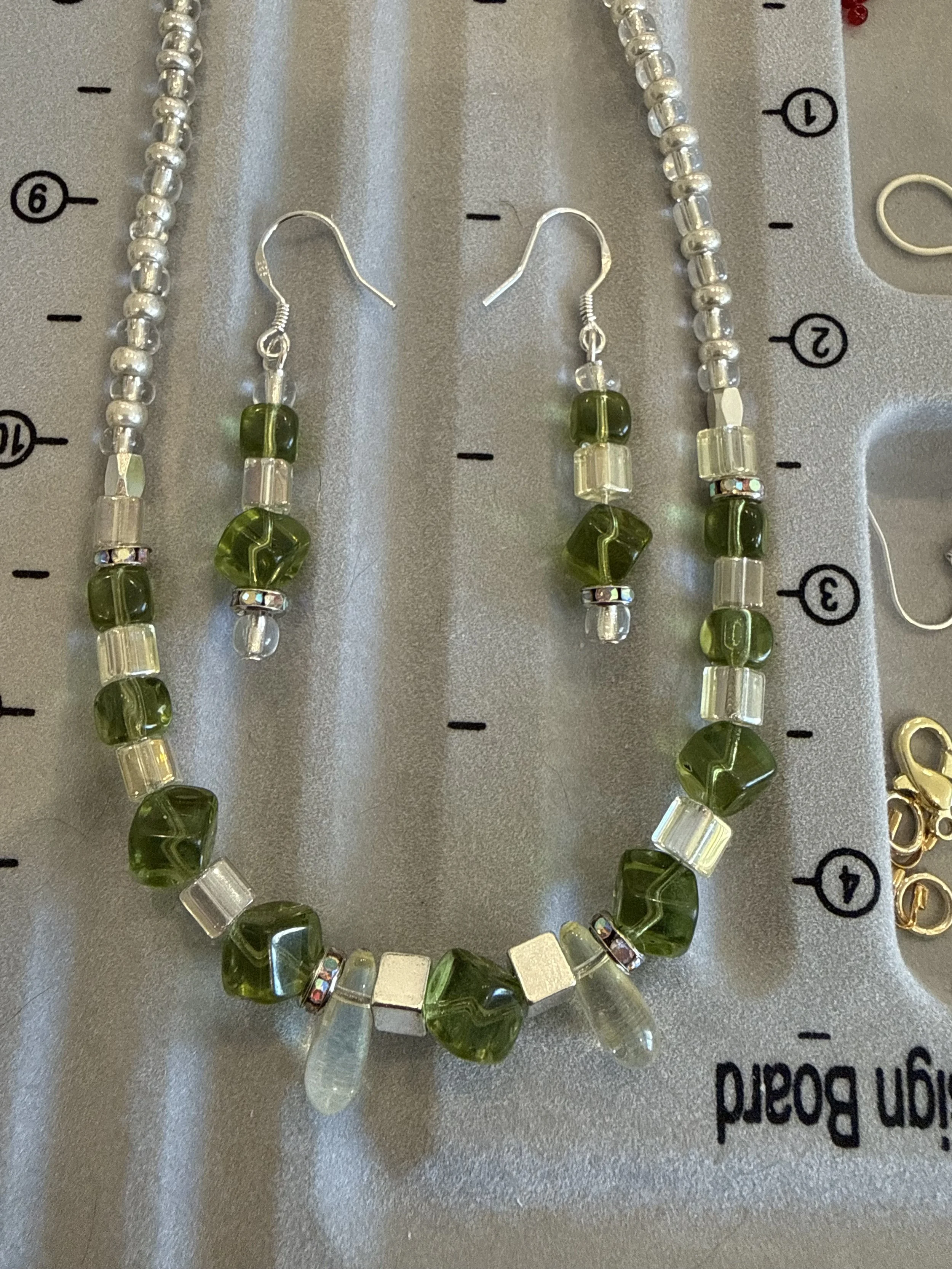 Striking Green Cube Jewelry Set