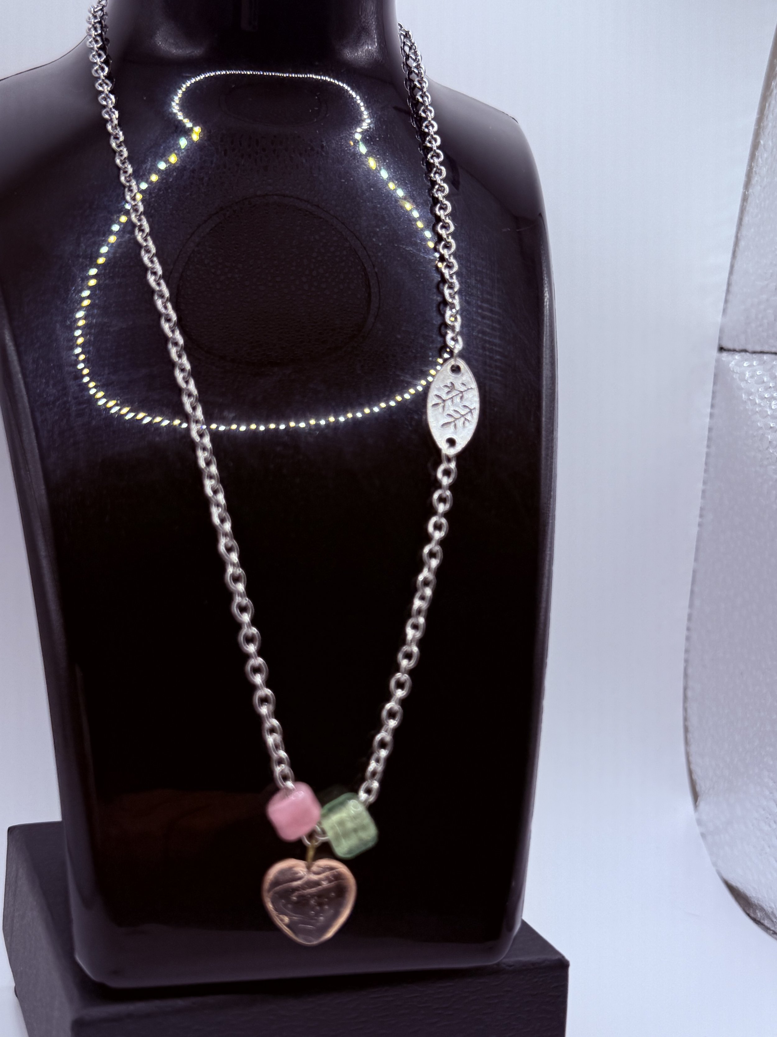 Elegant Slidebead Necklace with Heart Pendant