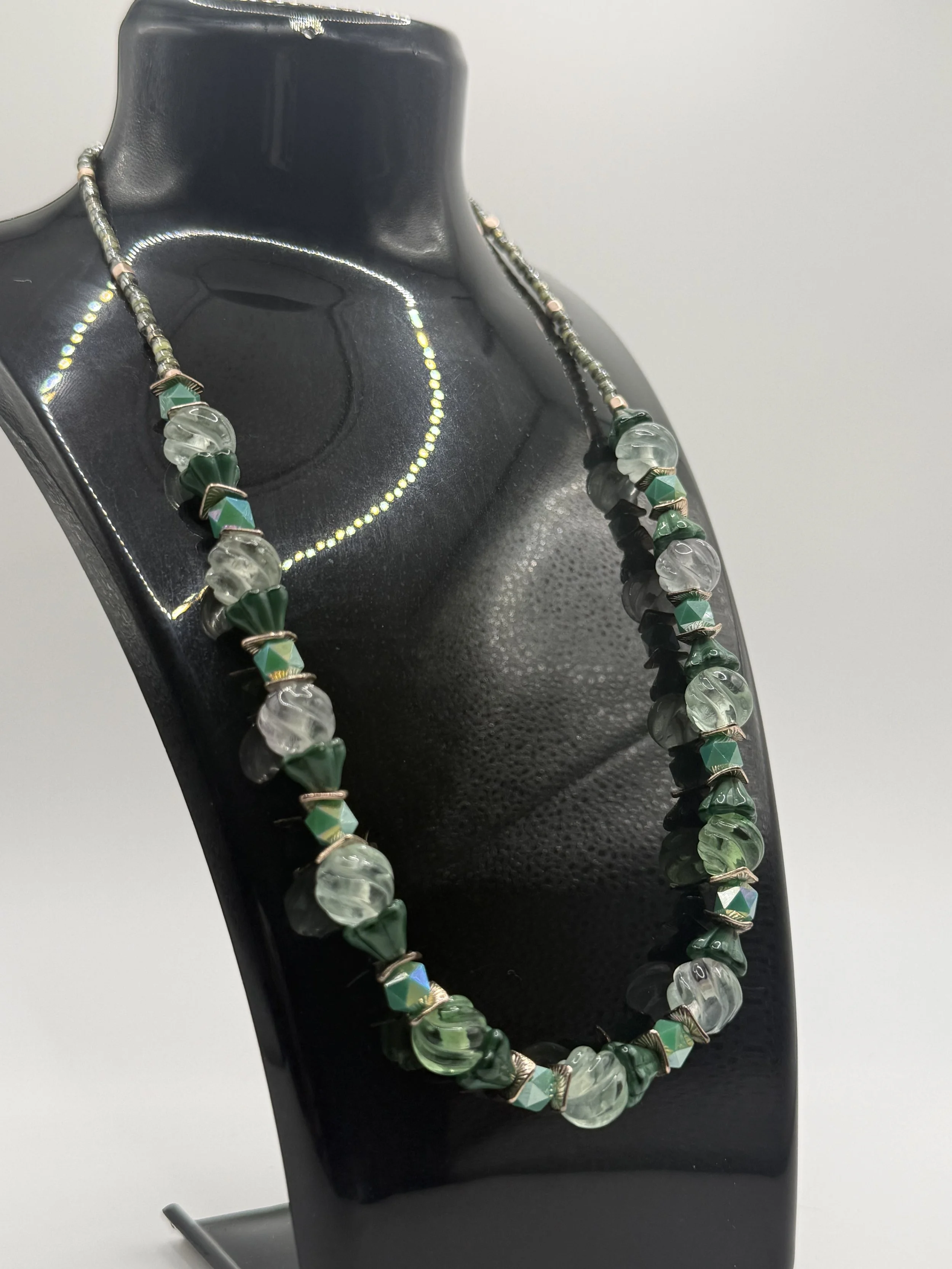 Elegant Green Fluorite and Copper Necklace