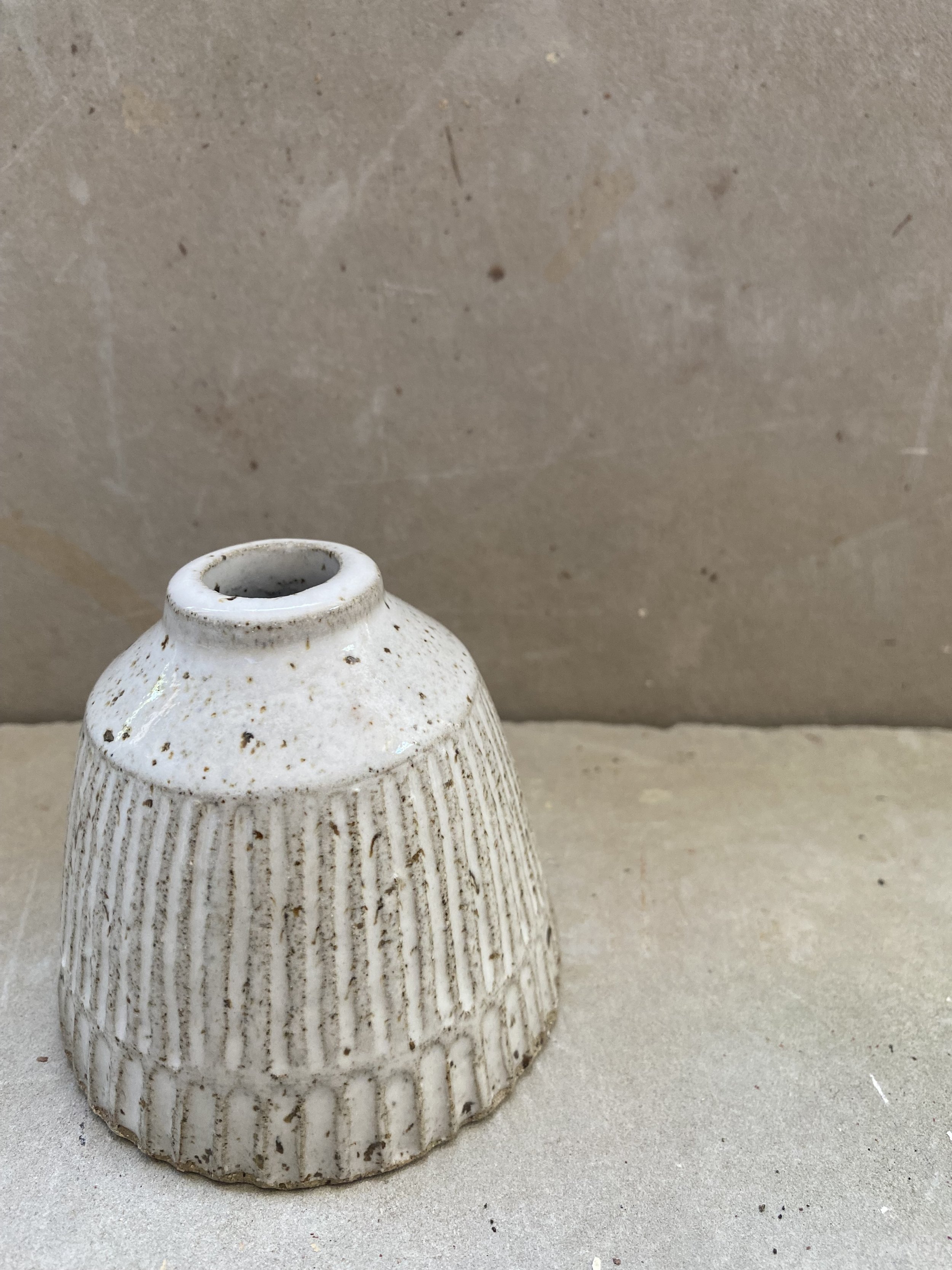 Small double lined bud vase