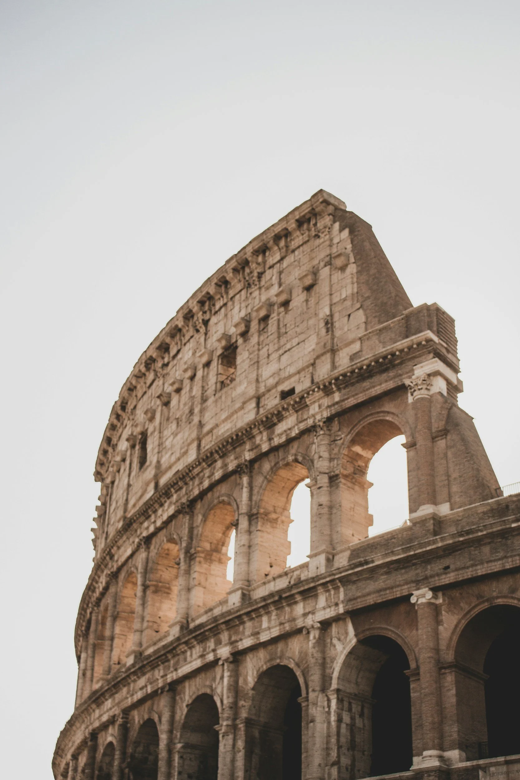 colosseum partial image on a minimal background