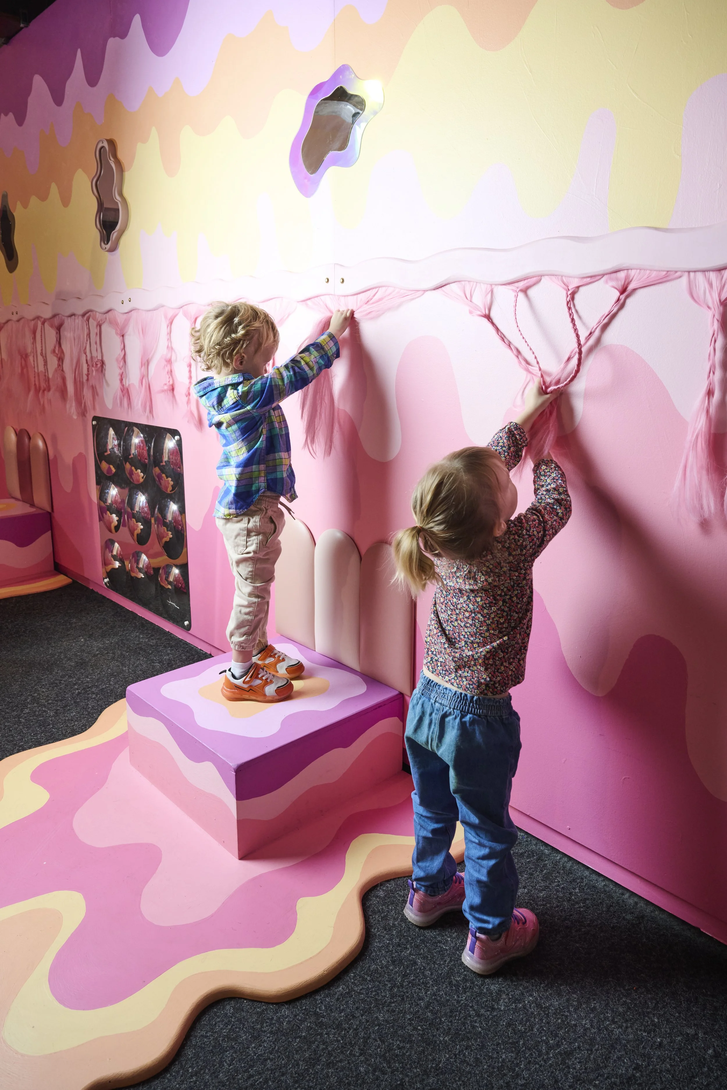 251105_ChildrensMuseum_KJH_ToughArt_074.jpg