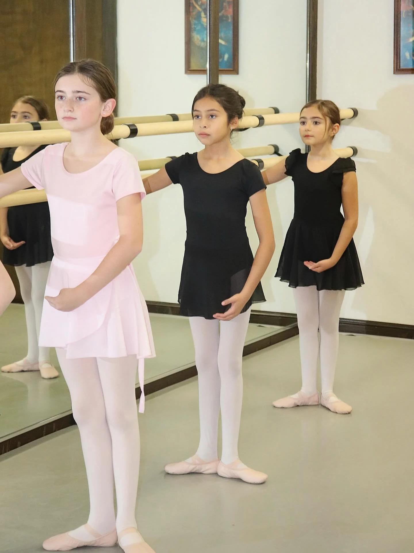 A reminder that the best days are the ones spent at the barre. 💛 

Happy Wednesday from DBB!

#dbballet #ballet #dancer #newyorkballet #classicalballet