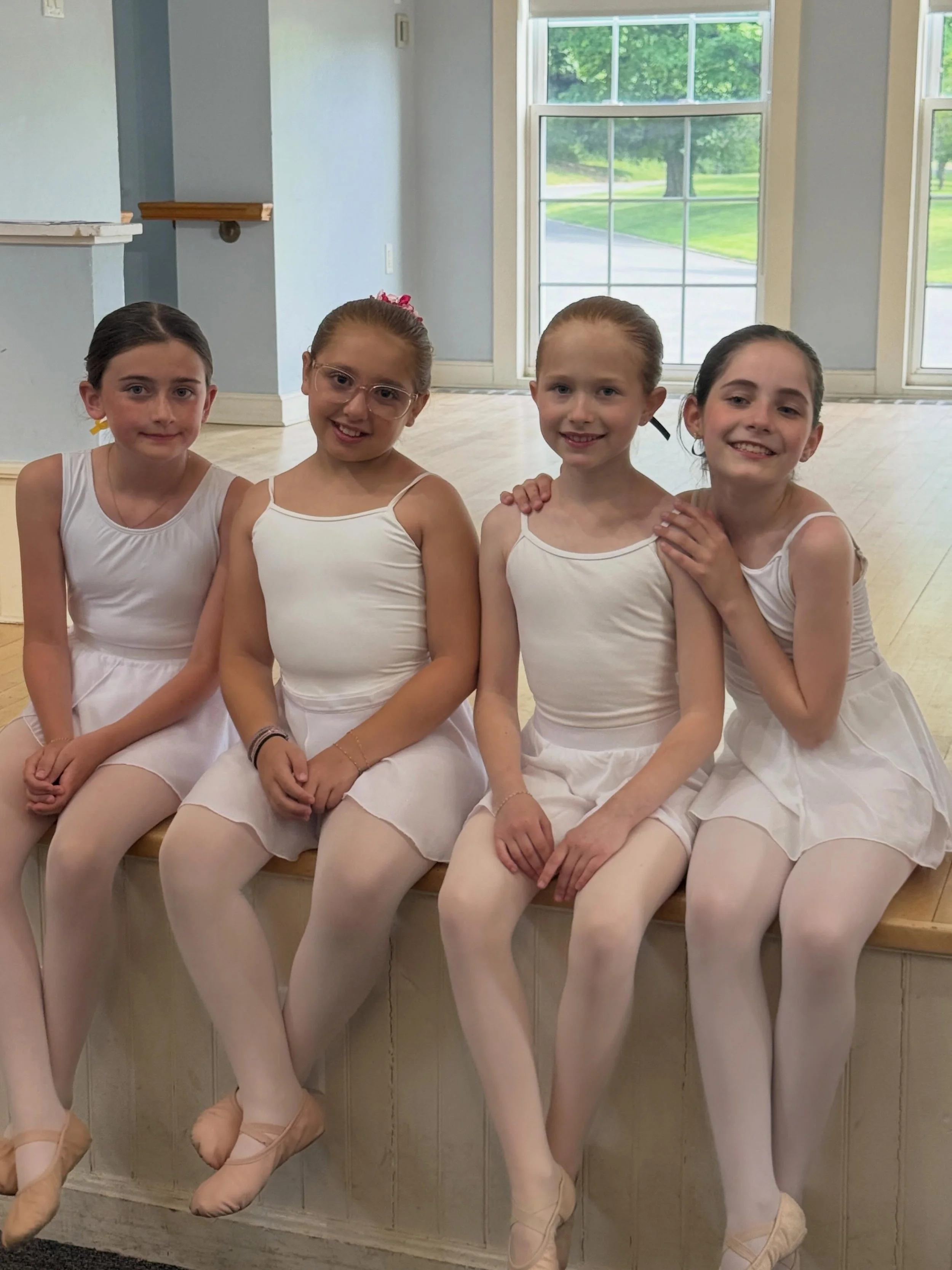 Our favorite moments from our Spring 2026 Performance 💐🌷🩰

#ballet 
#ballettraining 
#balletperformance 
#dancers 
#balleteducation