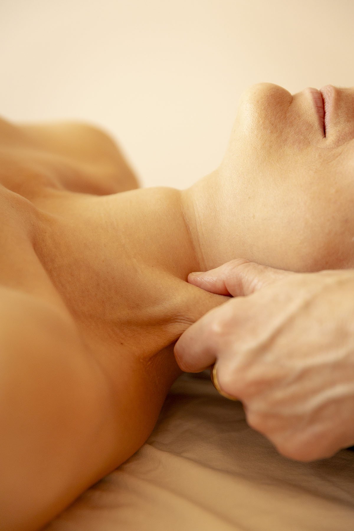 SARA KO BODY THERAPY, TRAINING