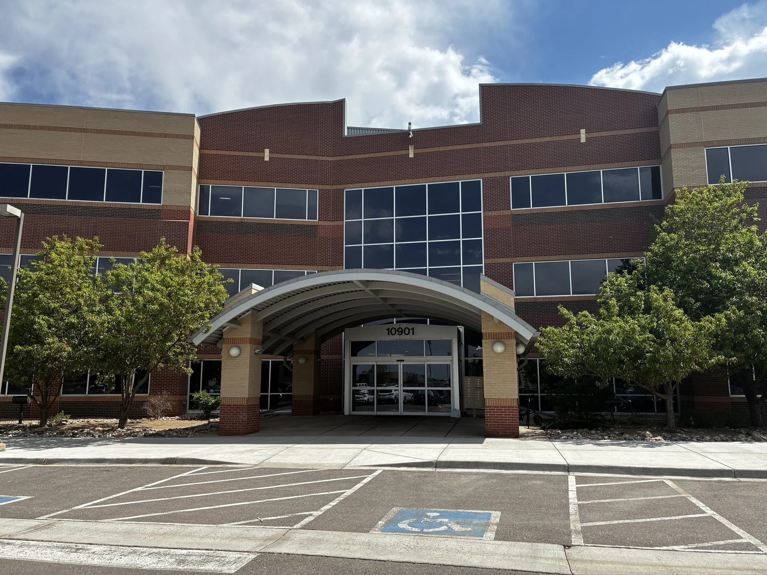 Counseling Services in Littleton, CO Near Ken Caryl
If you’re searching for a therapist in Littleton, CO or counseling services near Ken Caryl, our practice provides compassionate, evidence-based therapy for individuals and couples