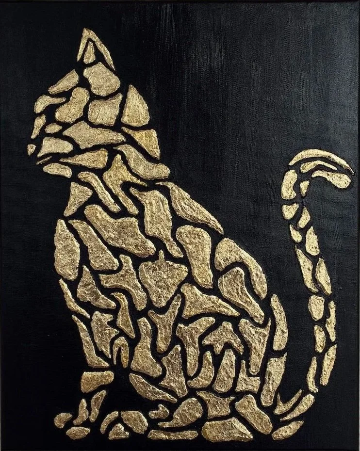  
 Mis 
   40x50 lærred, akryl, modeling paste, slagmetal.  
 Pris 800,- DKK   
 