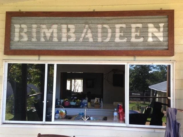 Large sign that says BIMBADEEN