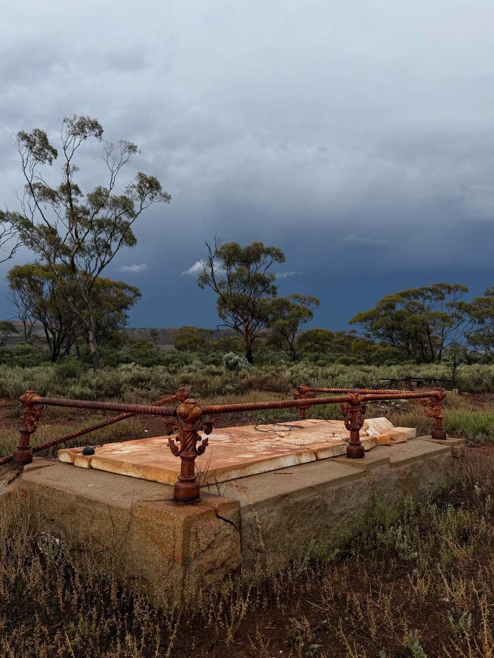 A beautiful lone grave in the bush.
