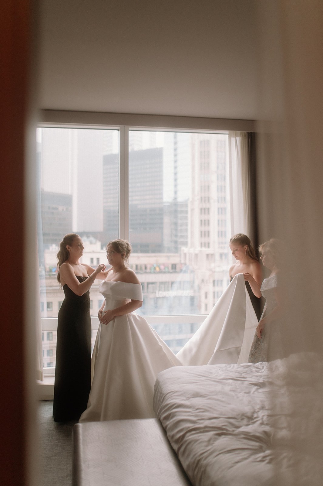 St. James Chapel Chicago Trump Tower River Roast Chicago Catholic Wedding Photographer Maria Angelica Photography Mari Hen Collective-97.jpg