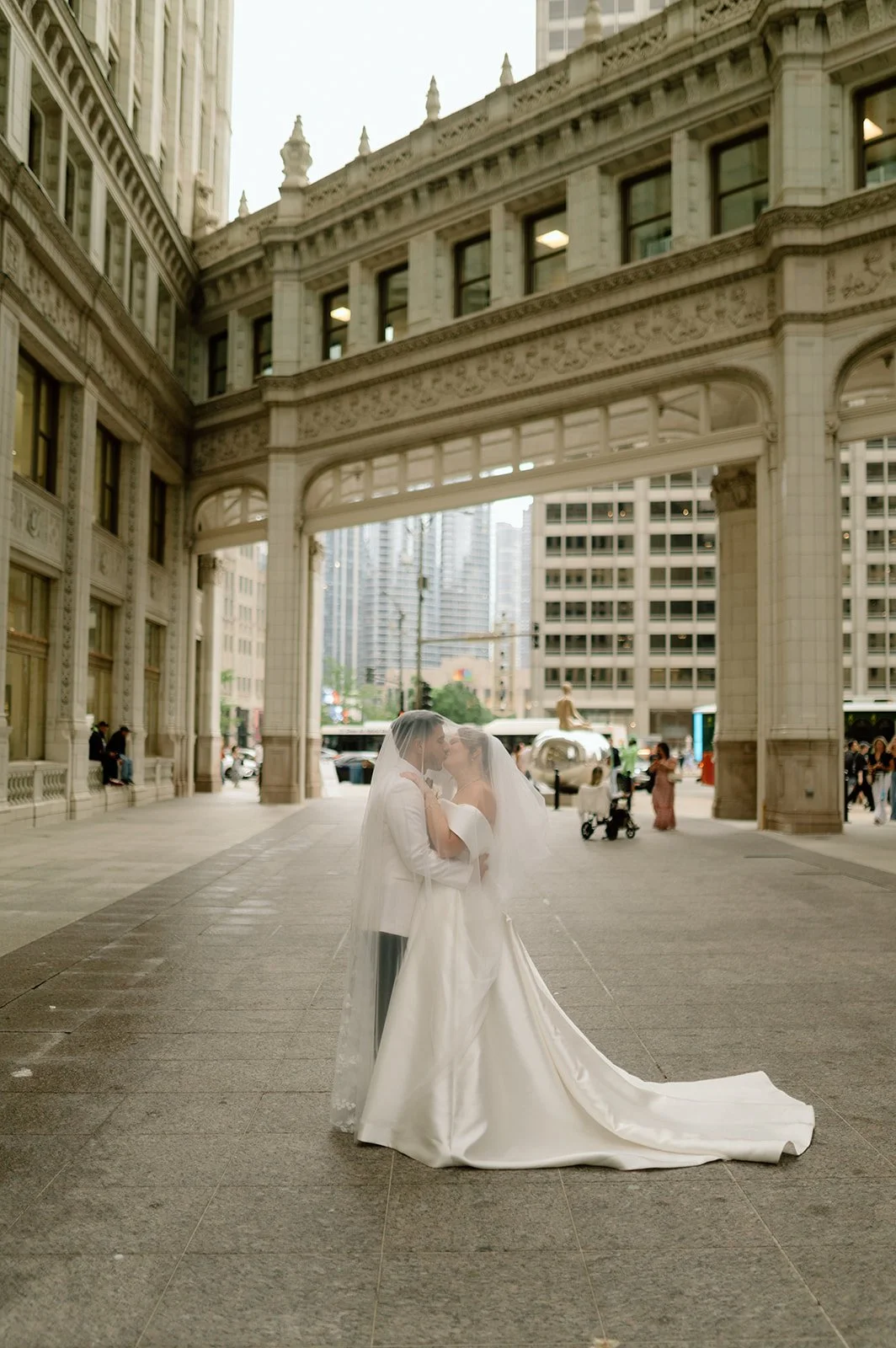 St. James Chapel Chicago Trump Tower River Roast Chicago Catholic Wedding Photographer Maria Angelica Photography Mari Hen Collective-170.jpg