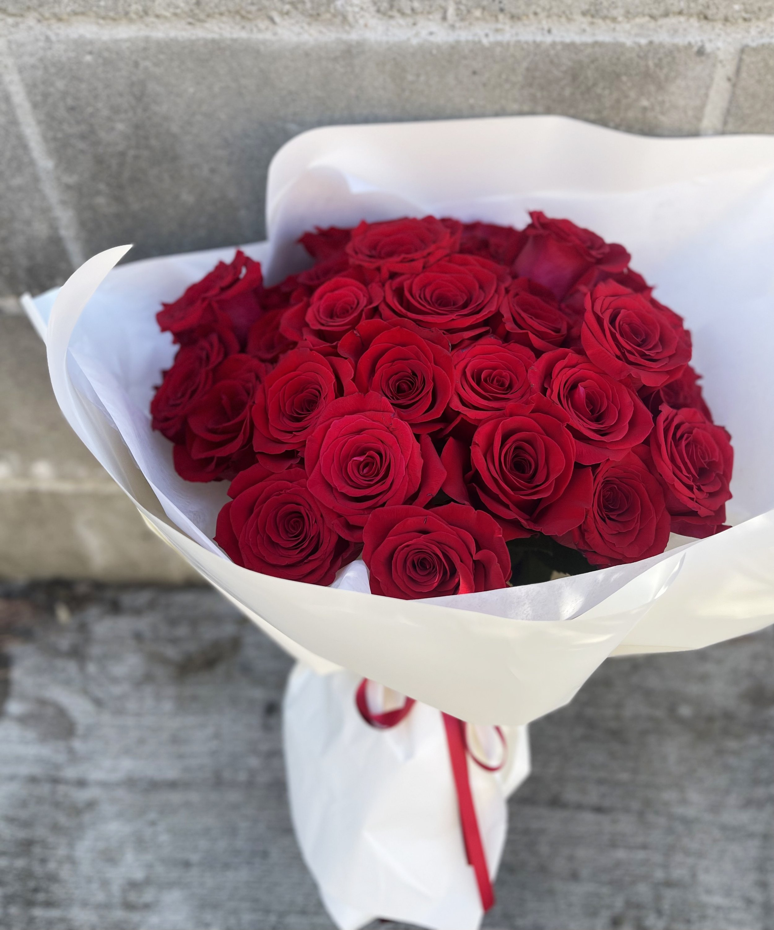 Large Red Roses (50 steams)