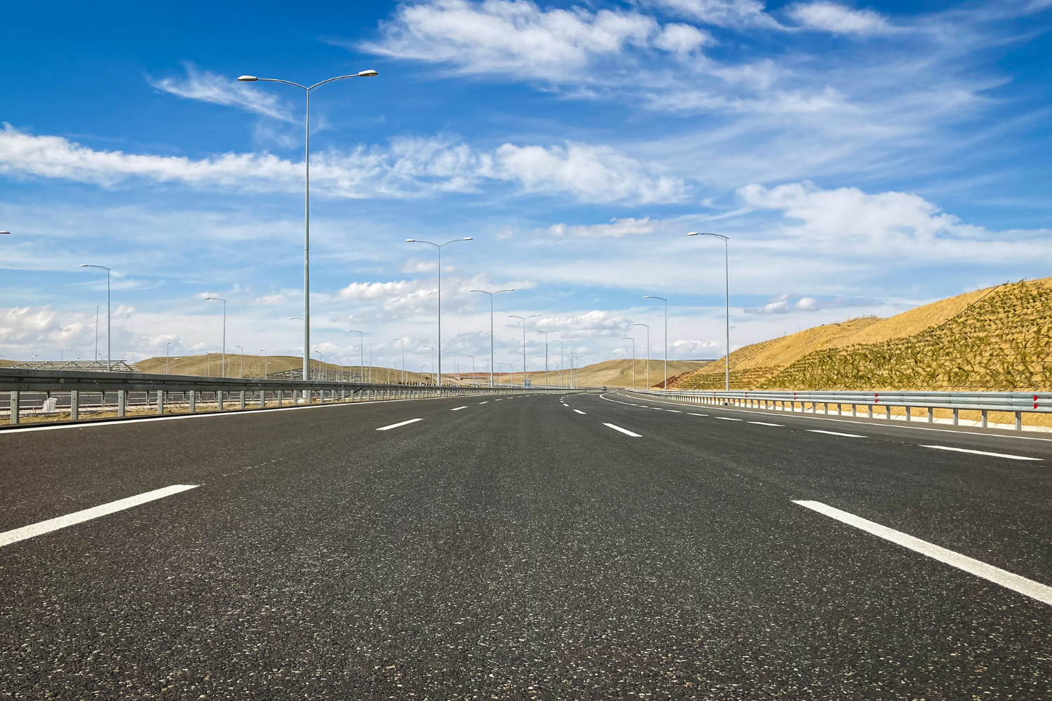 When to Use Asphalt Milling Instead of Full Replacement