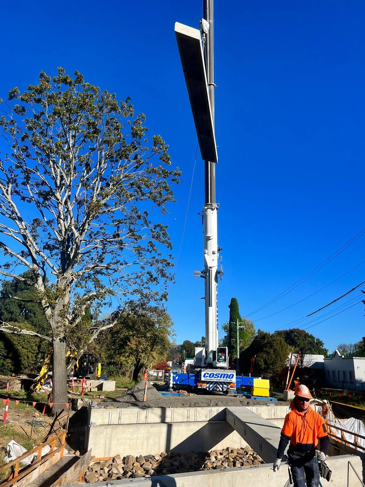 WhatsApp Image 2025-11-11 at 19.48.31_8bf276af.jpg