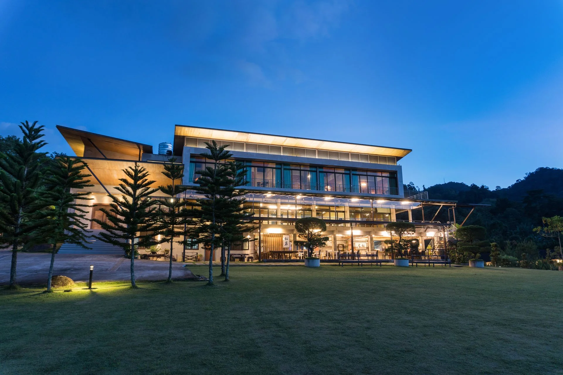 Team-Bonding Development