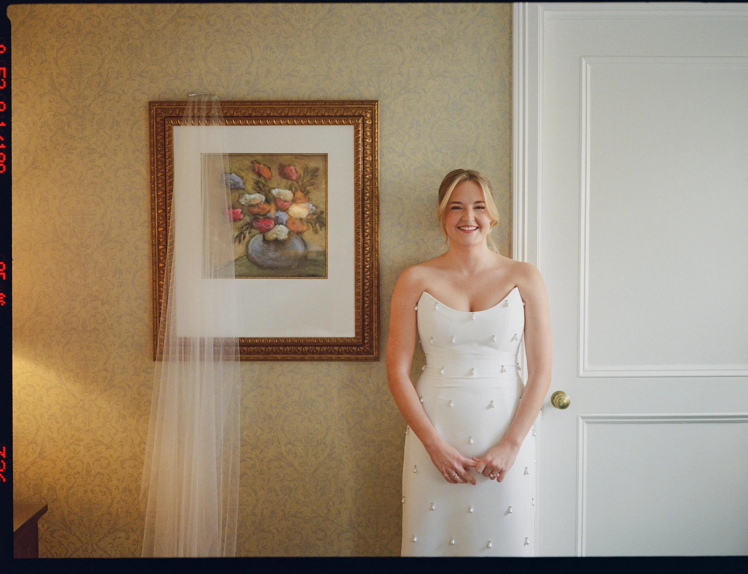 Getting ready wedding morning at The Drake Chicago