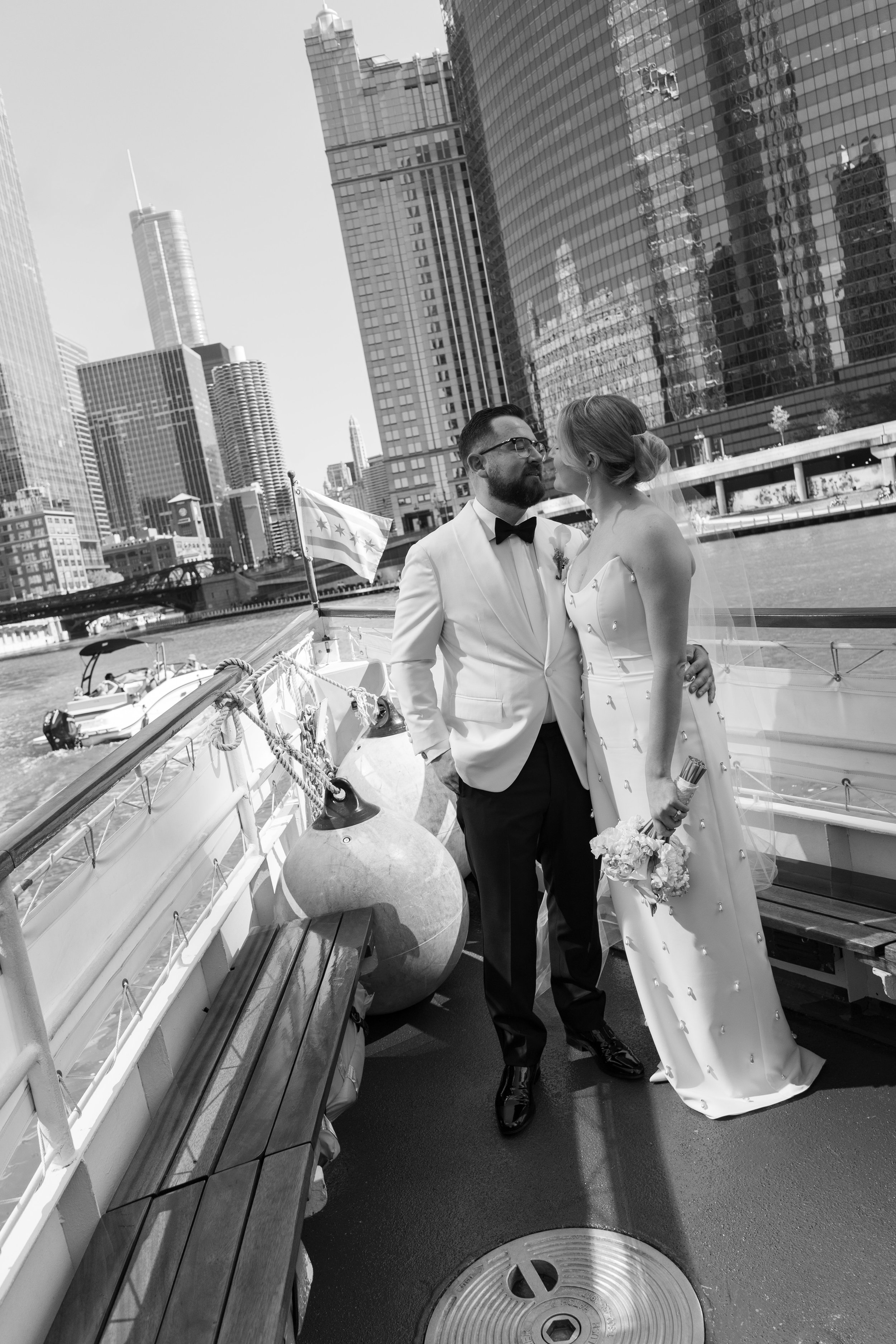 Chicago wedding on the river with Chicago Line Cruises