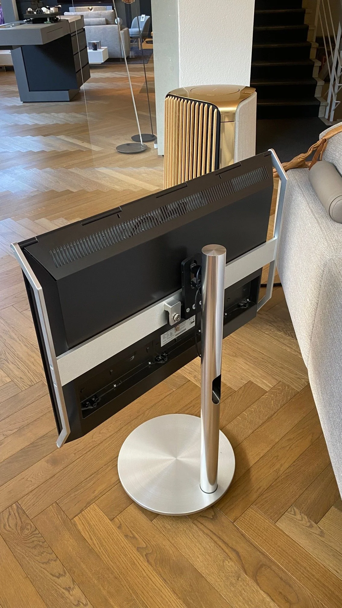 Beoplay V1-32-2 schwarz.jpeg