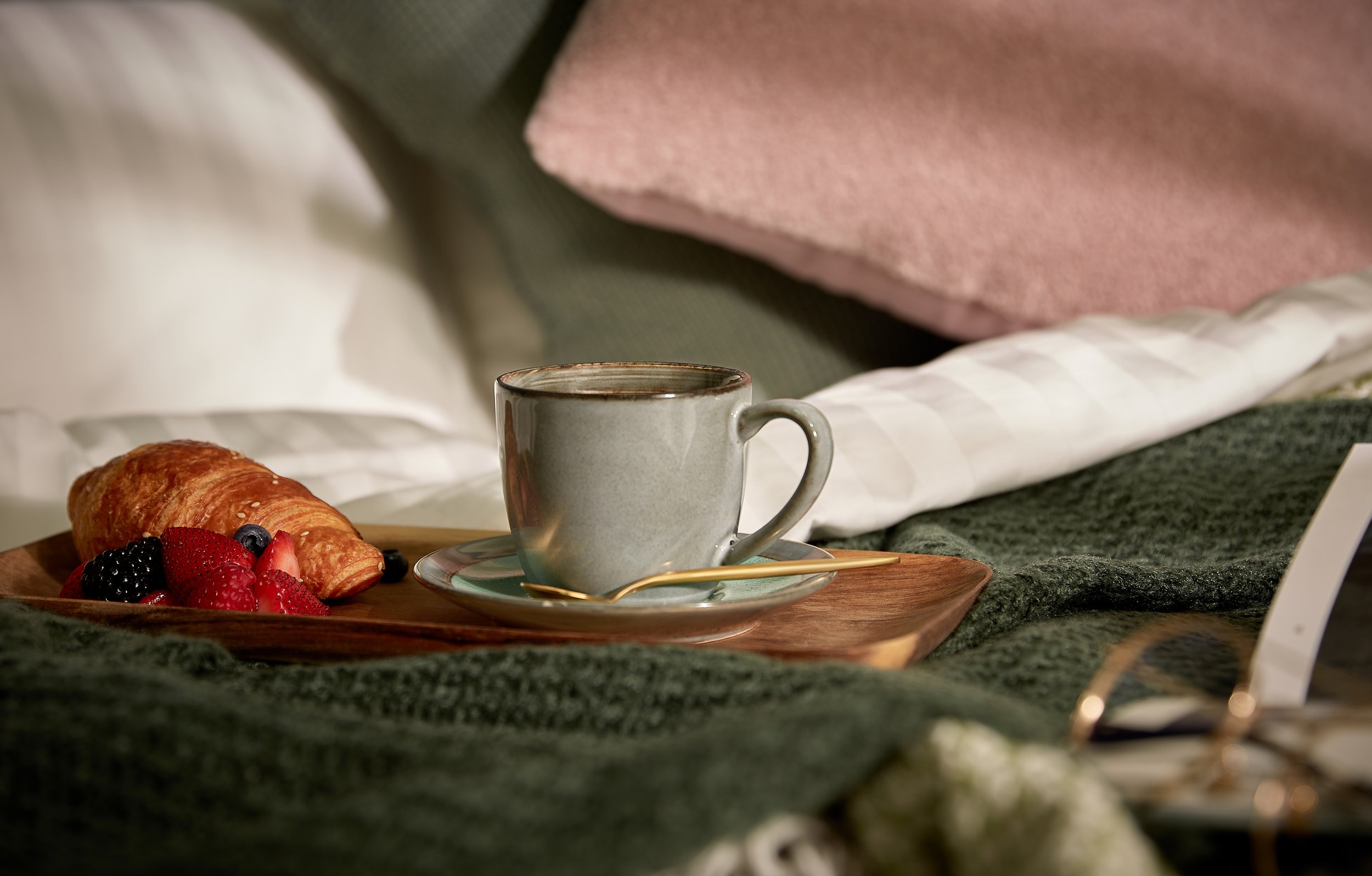 KITCHENANDDINING_CUPS AND MUGS_HR.jpg