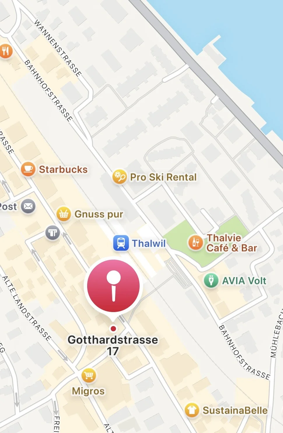 Eine Kartenansicht von Thalwil mit verschiedenen Geschäften und anderen Einrichtungen.