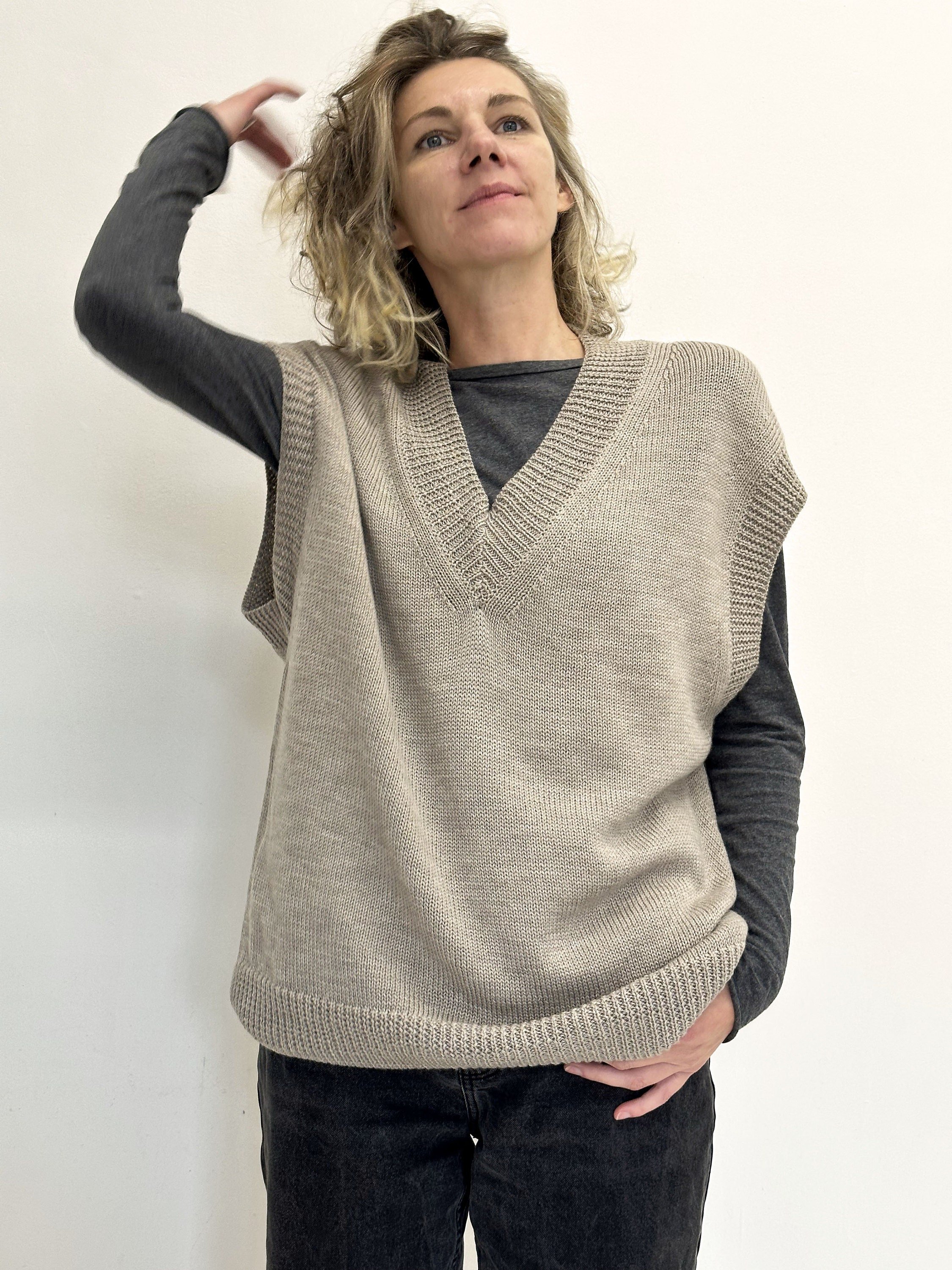 Oversized Wool V-Neck Vest - Beige Melange