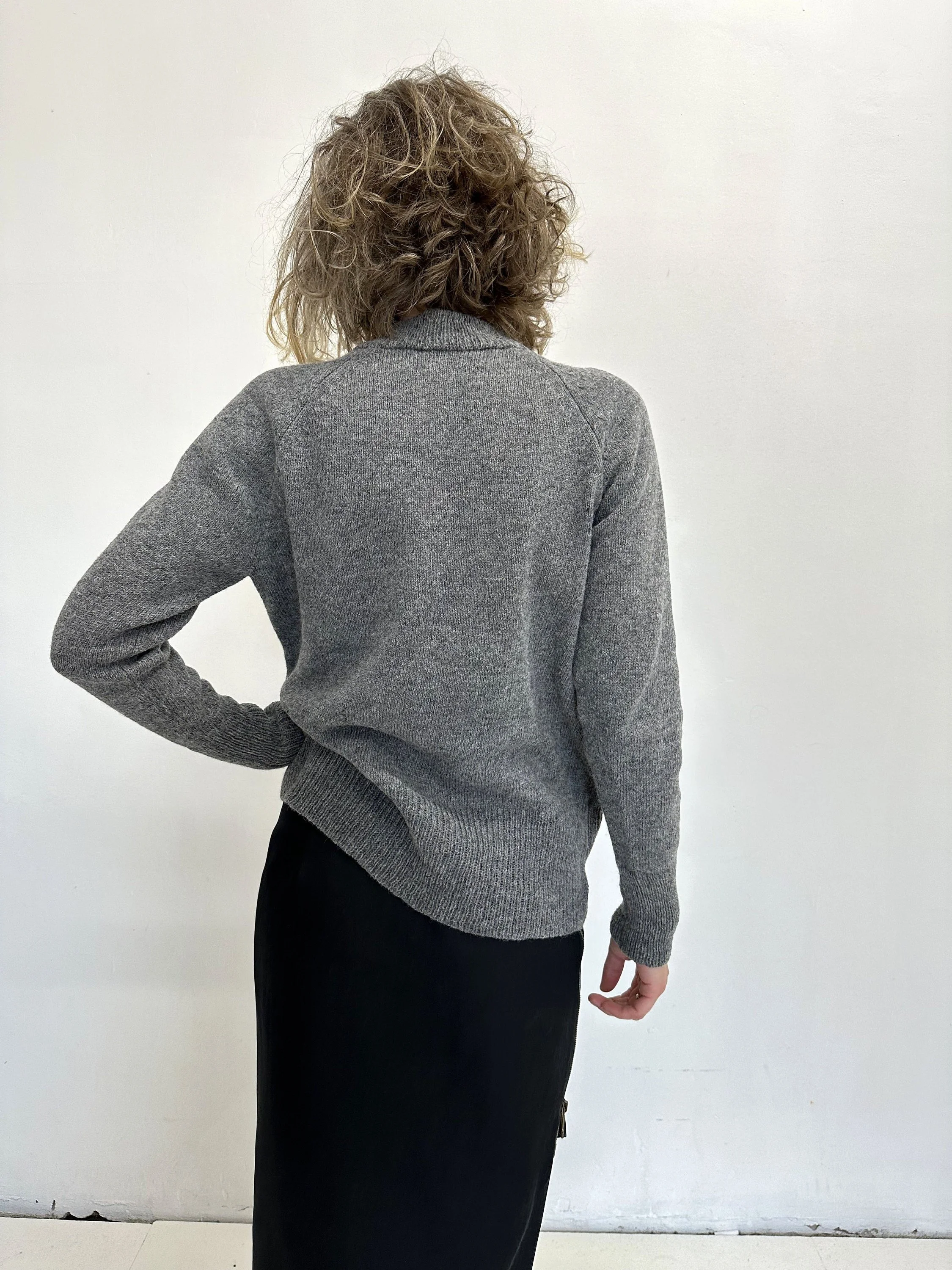 Lambswool Raglan Crew — Women’s Relaxed Jumper - texture and material detail