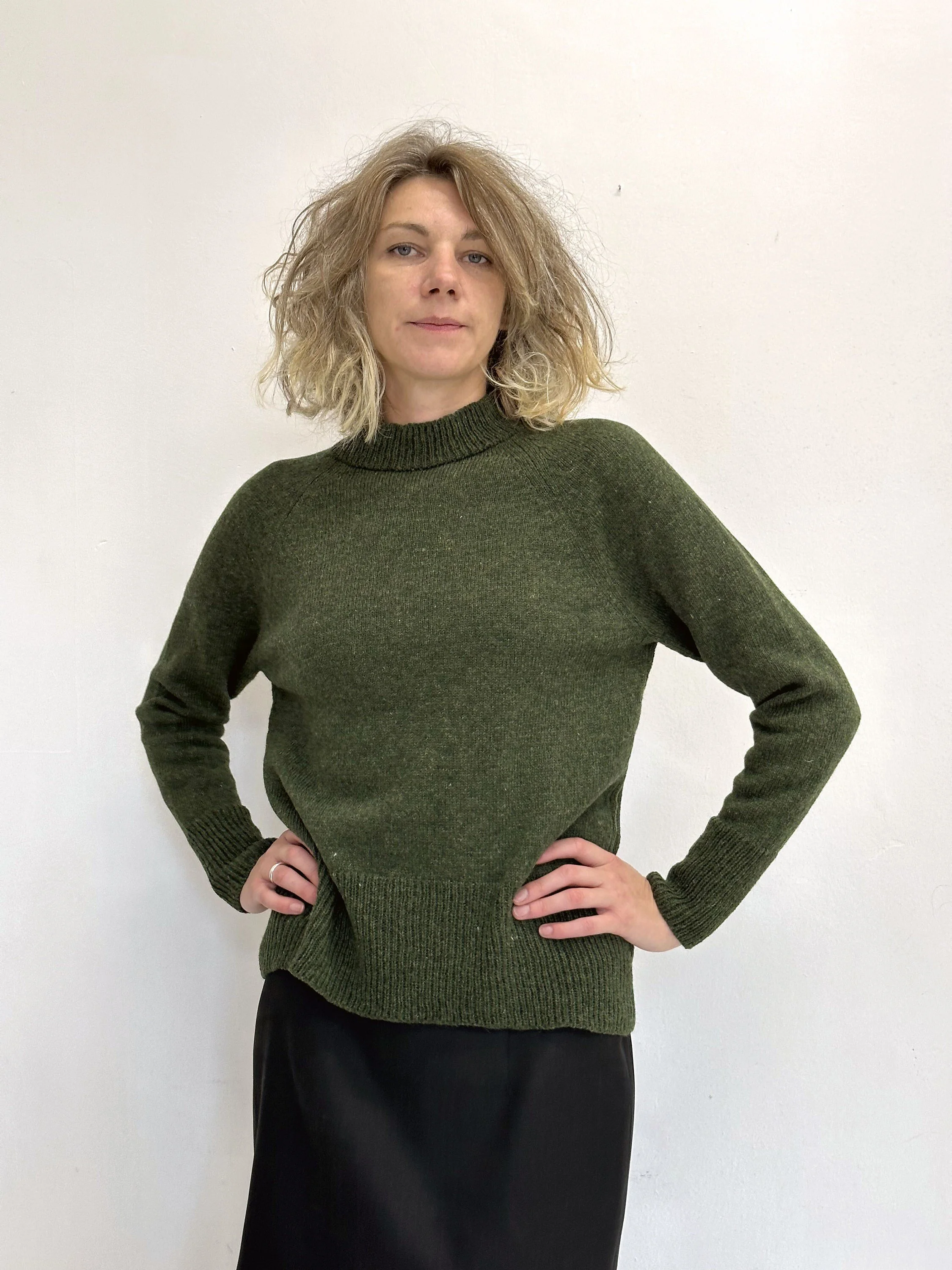 Lambswool Raglan Crew — Women’s Relaxed Jumper - additional view 1
