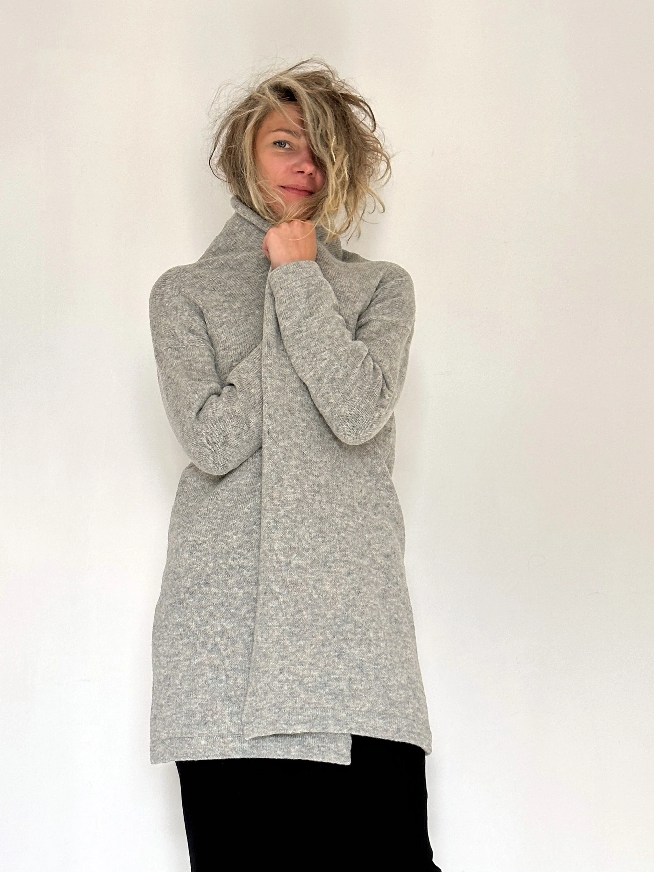 Long Wool Cardigan — Women’s Shawl Collar - close-up detail view