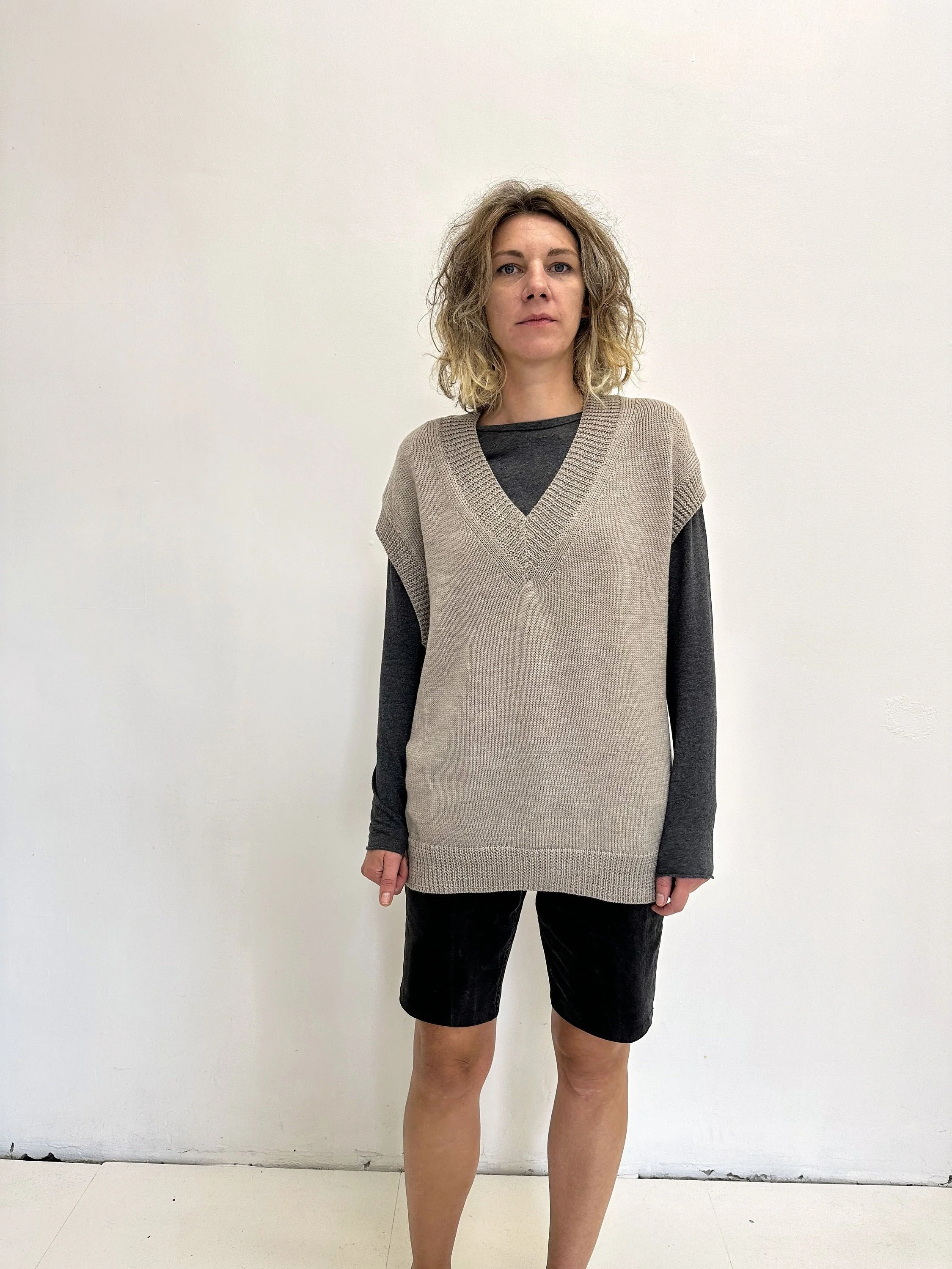 Oversized Wool V-Neck Vest - Beige Melange - 100% wool oversized vest main view