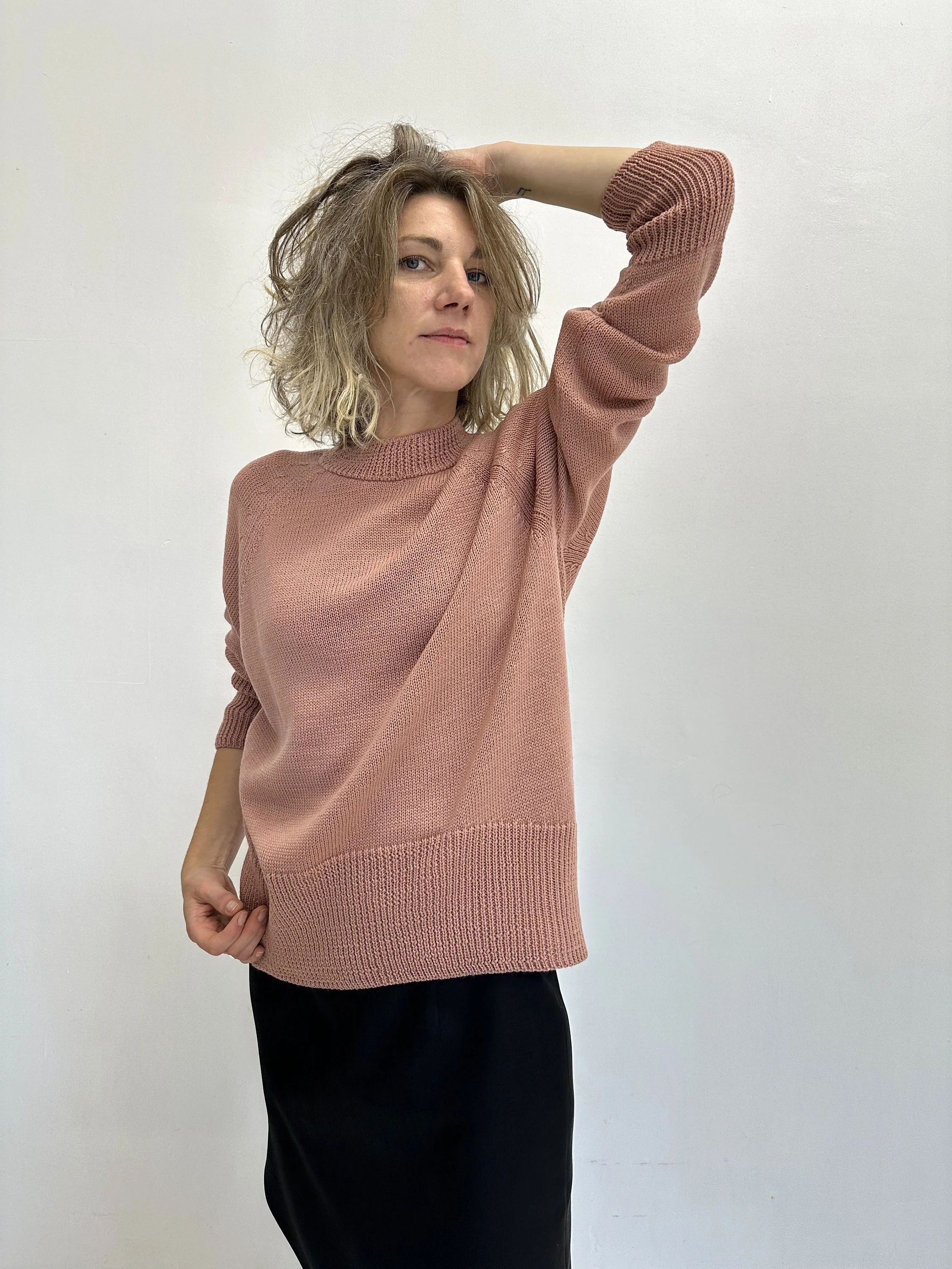 Hand-Knitted Merino Wool Raglan Sweater - Dusty Pink Oversized Jumper - additional view 1