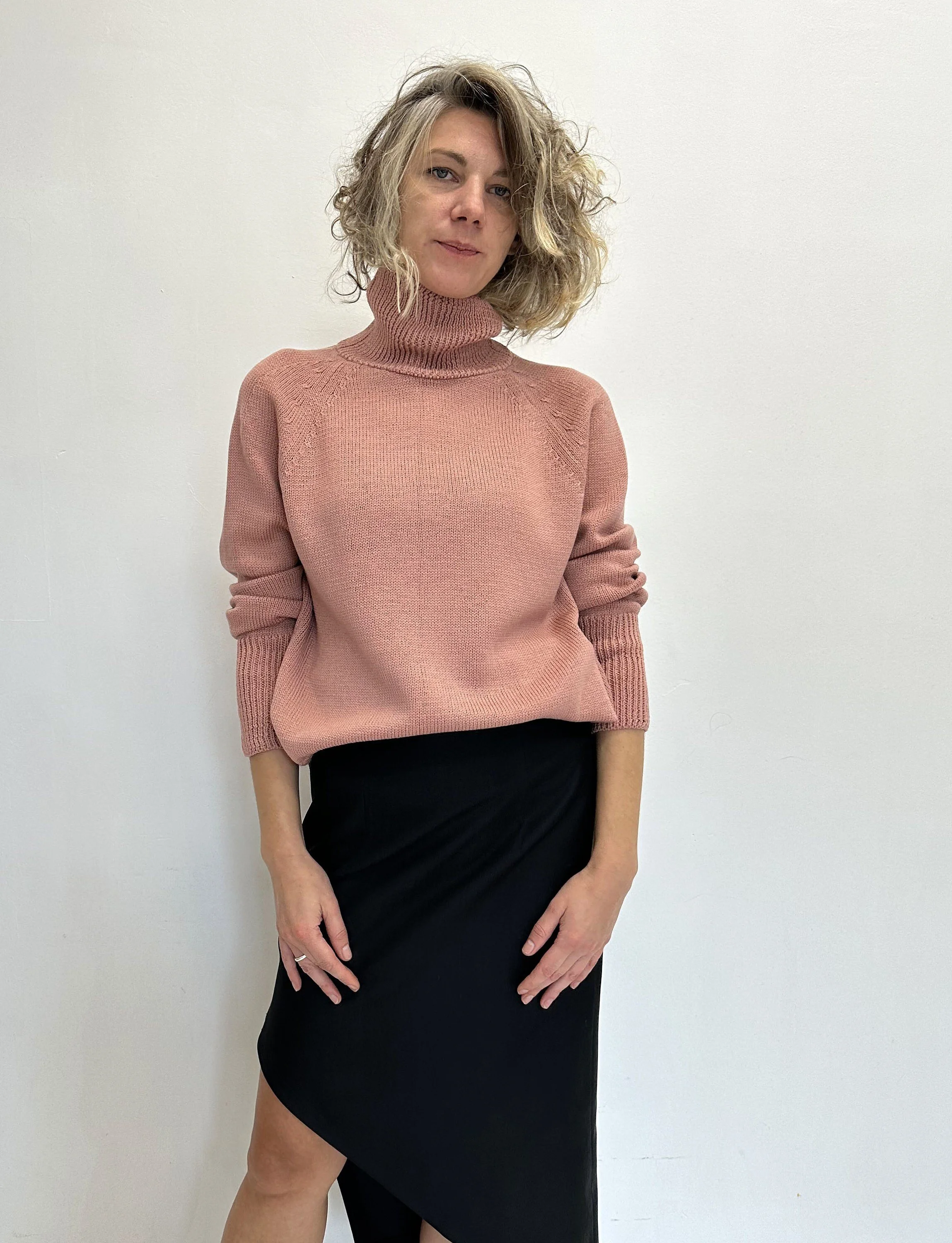 Oversized Merino Turtleneck — Dusty Pink Raglan - back view detail