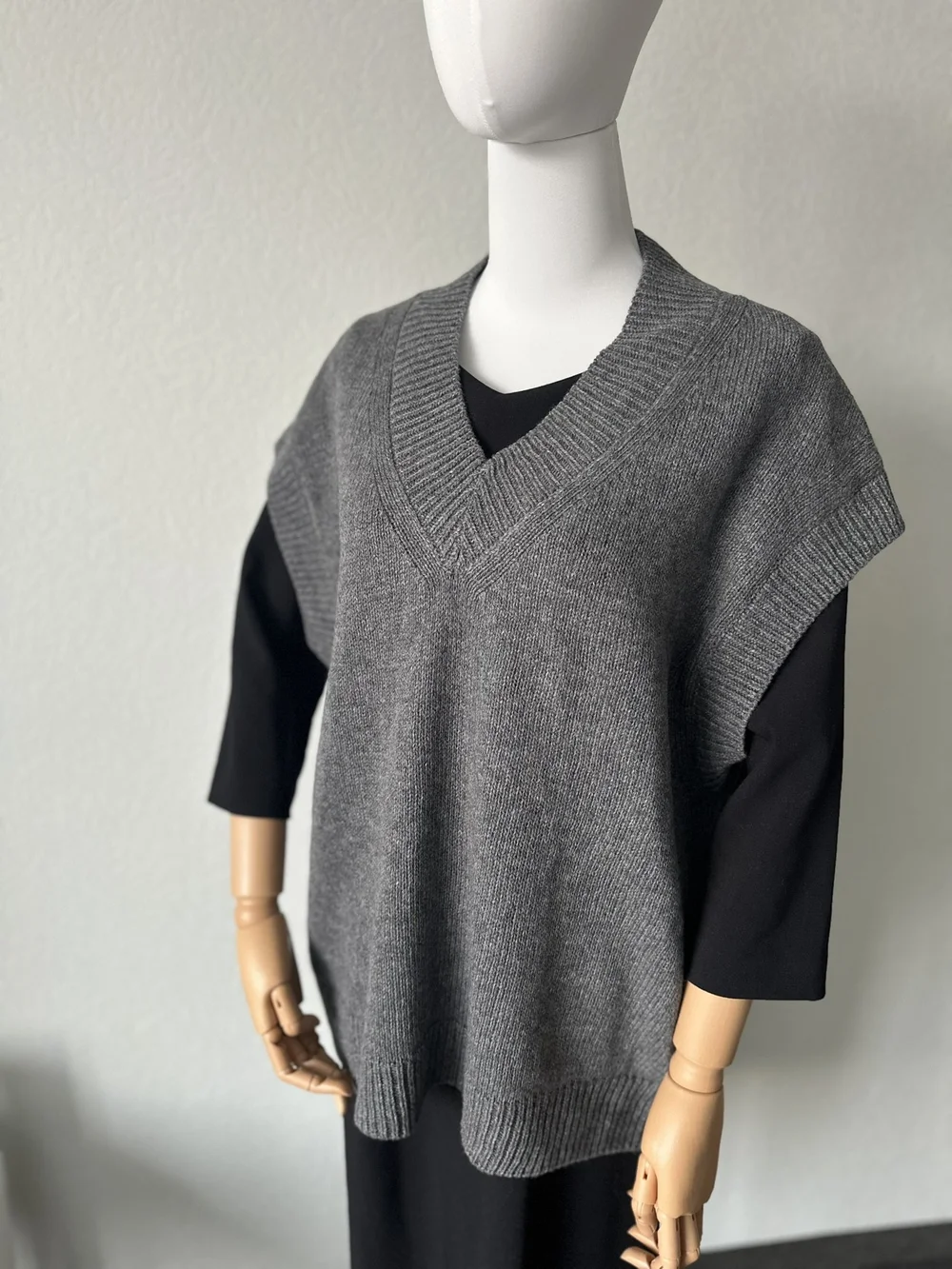 Oversized Merino V-Neck Vest