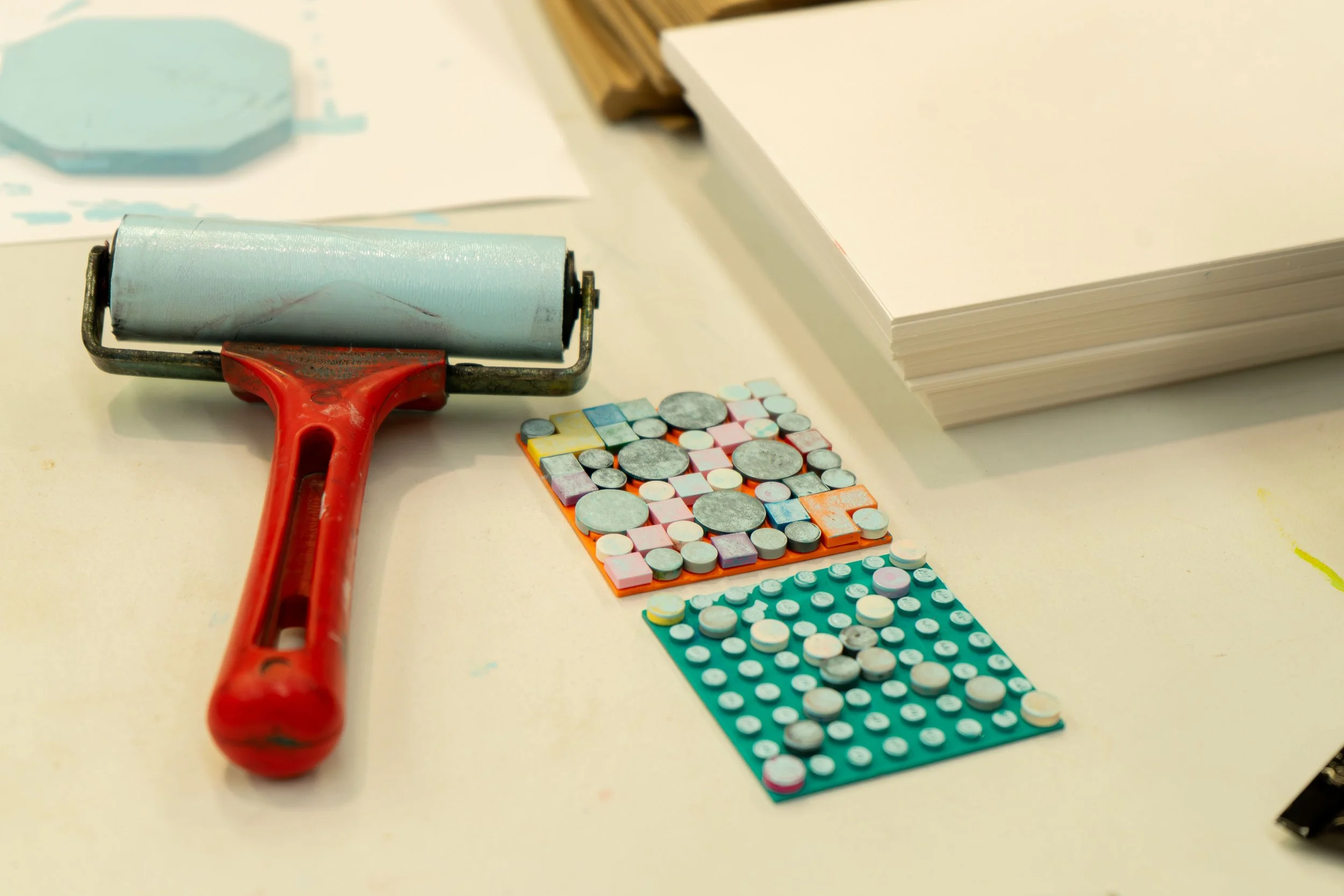 Lego Dots - Live Printing Close up of the lego dot plates and printing By Matthew Hutchinson No2.jpg