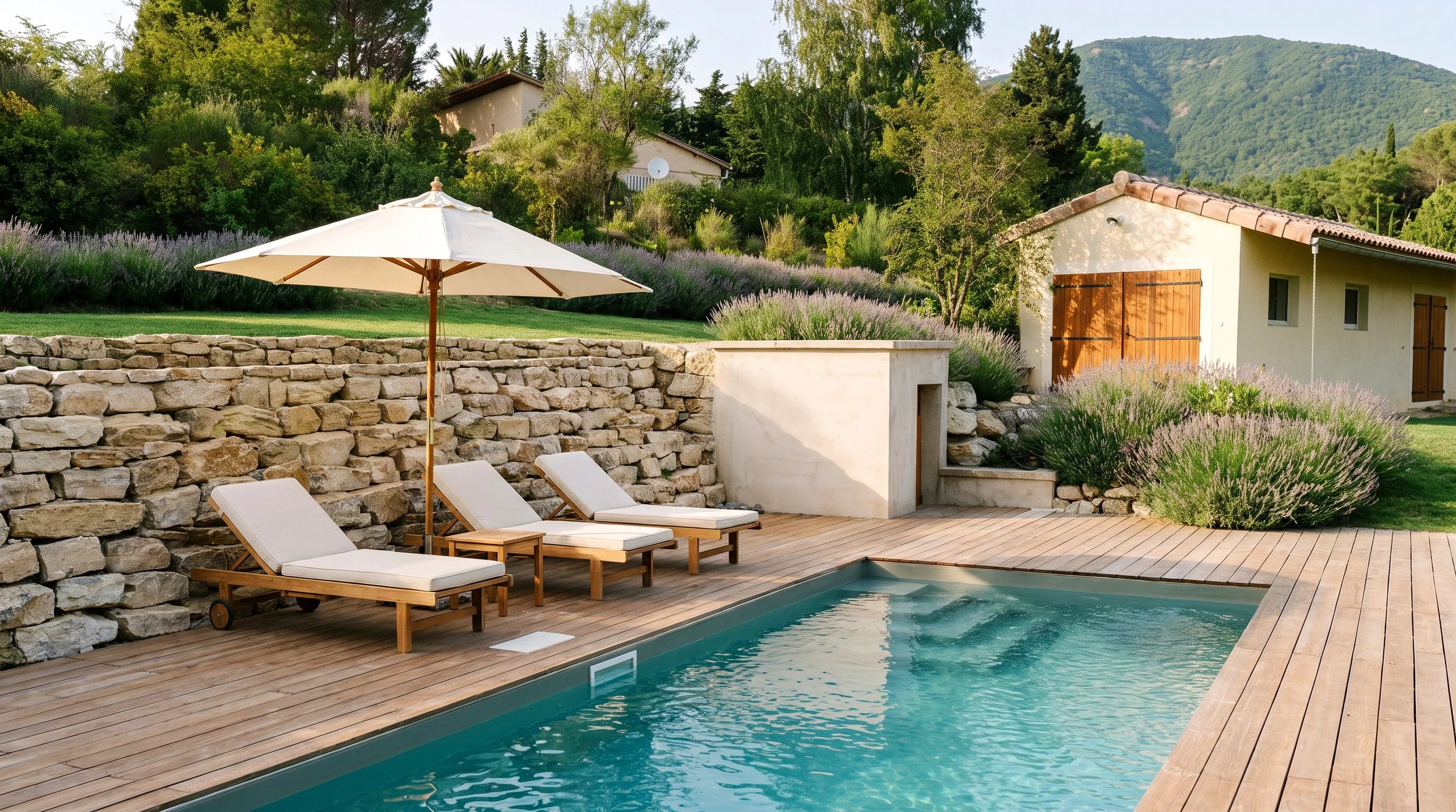Piscine haut de gamme et espace détente