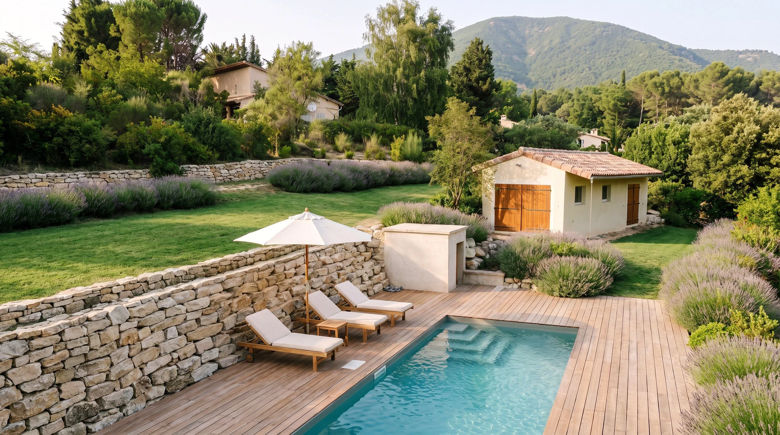 realisation-piscine-poolhouse-drone.jpg